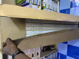 4 Feet Light