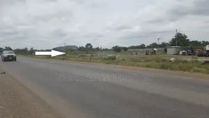 Shai Hills - (Tema - Akosmobo Roa) _ 4 Plots(0.78 Acre) Land