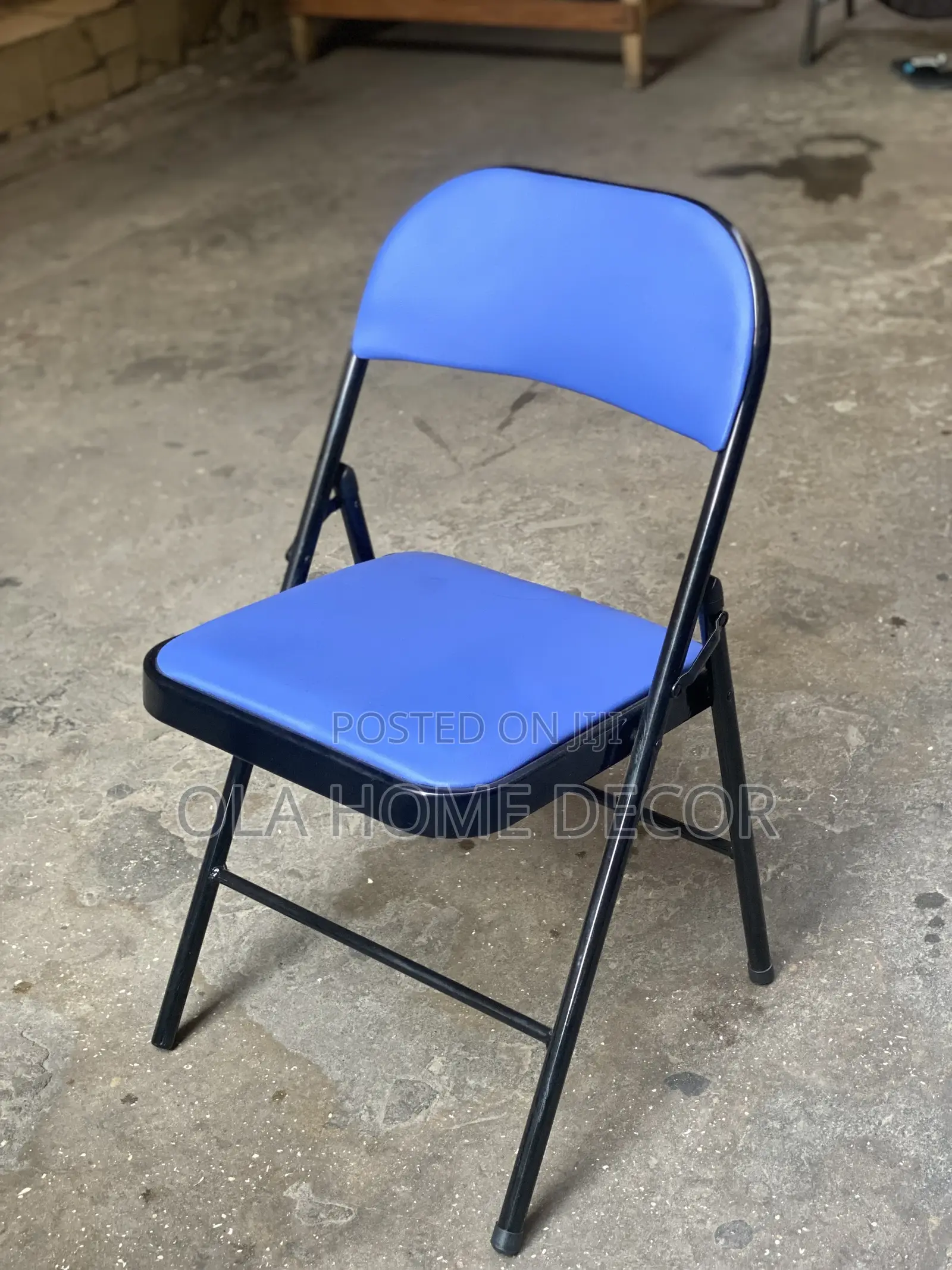 Foldable Leather Chair