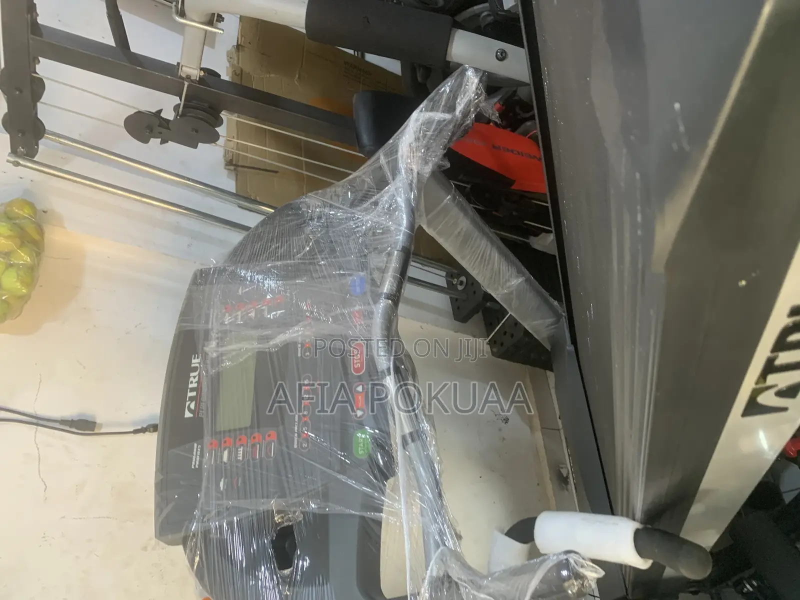 Commercial Treadmill 160