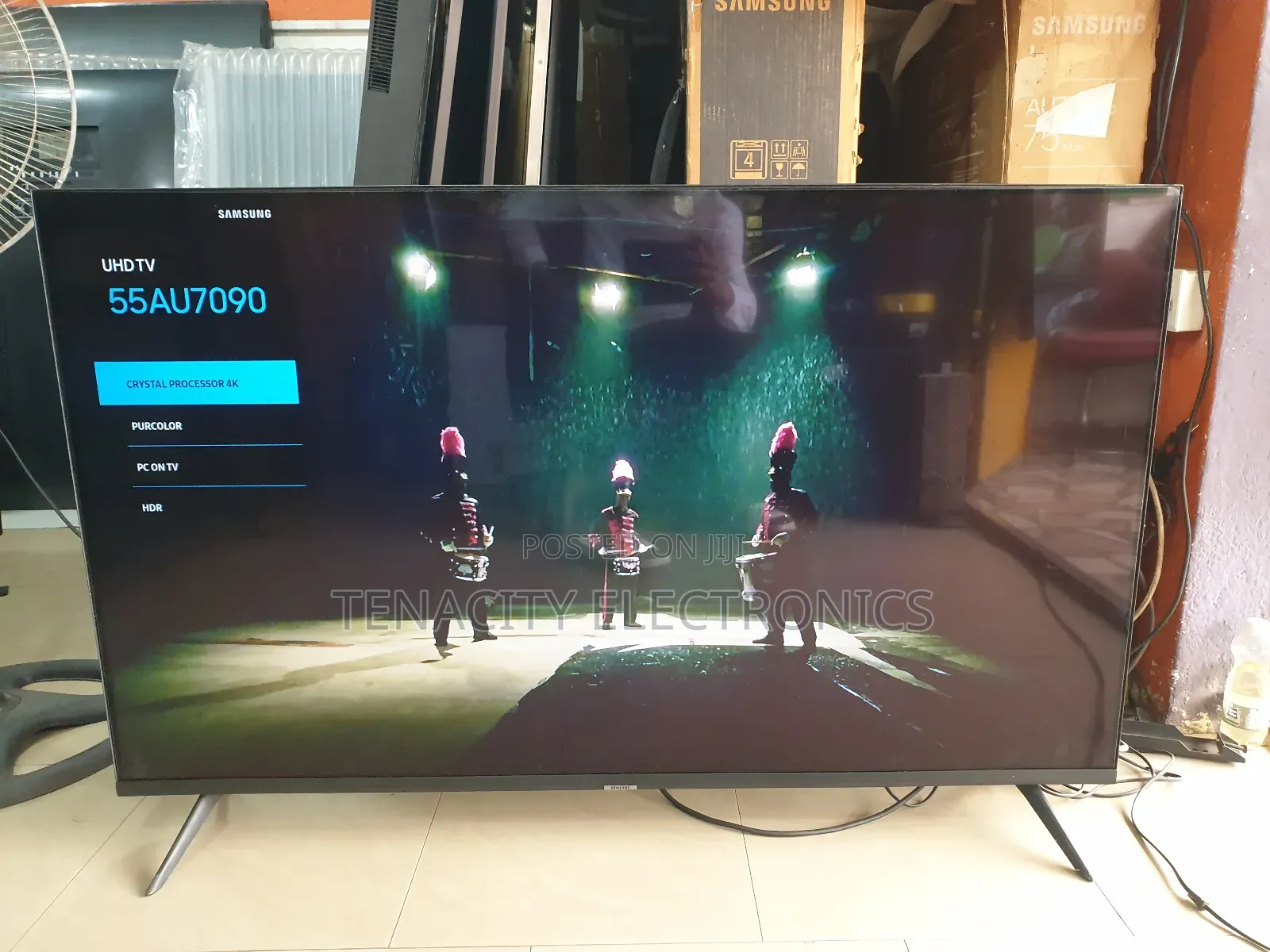 55"Crystal Uhd Samsung HDR Smart Satellite TV