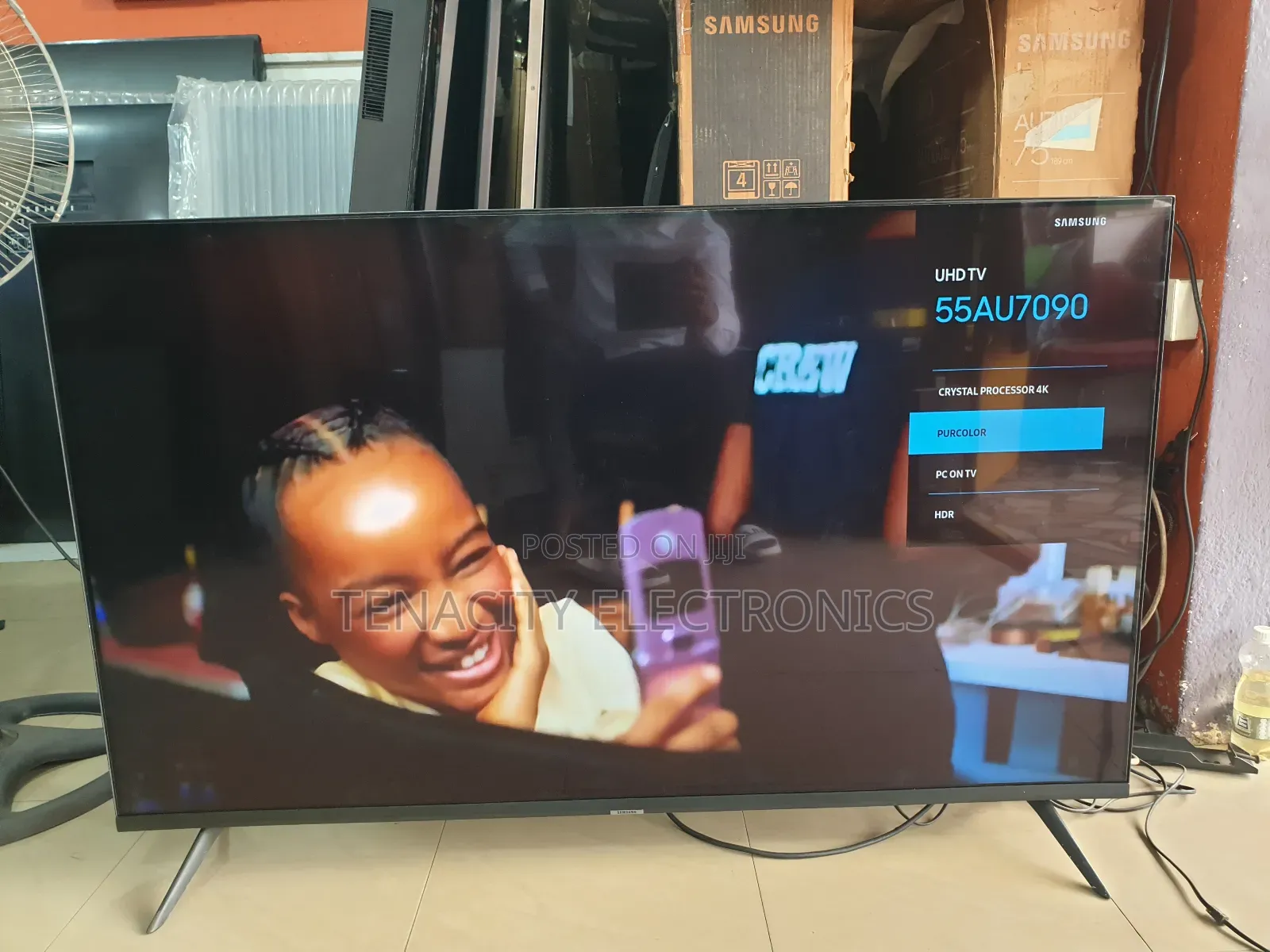 55"Crystal Uhd Samsung HDR Smart Satellite TV