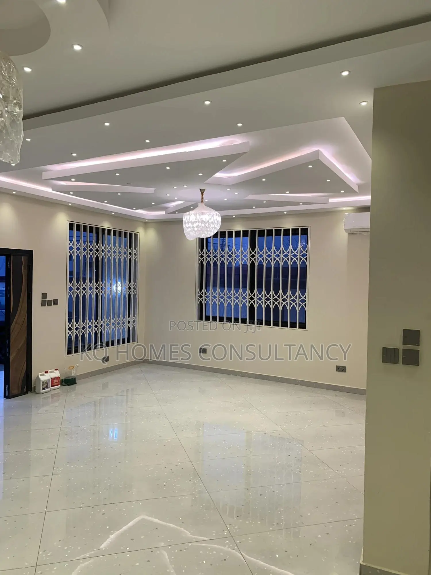 5bdrm House in East Legon for sale