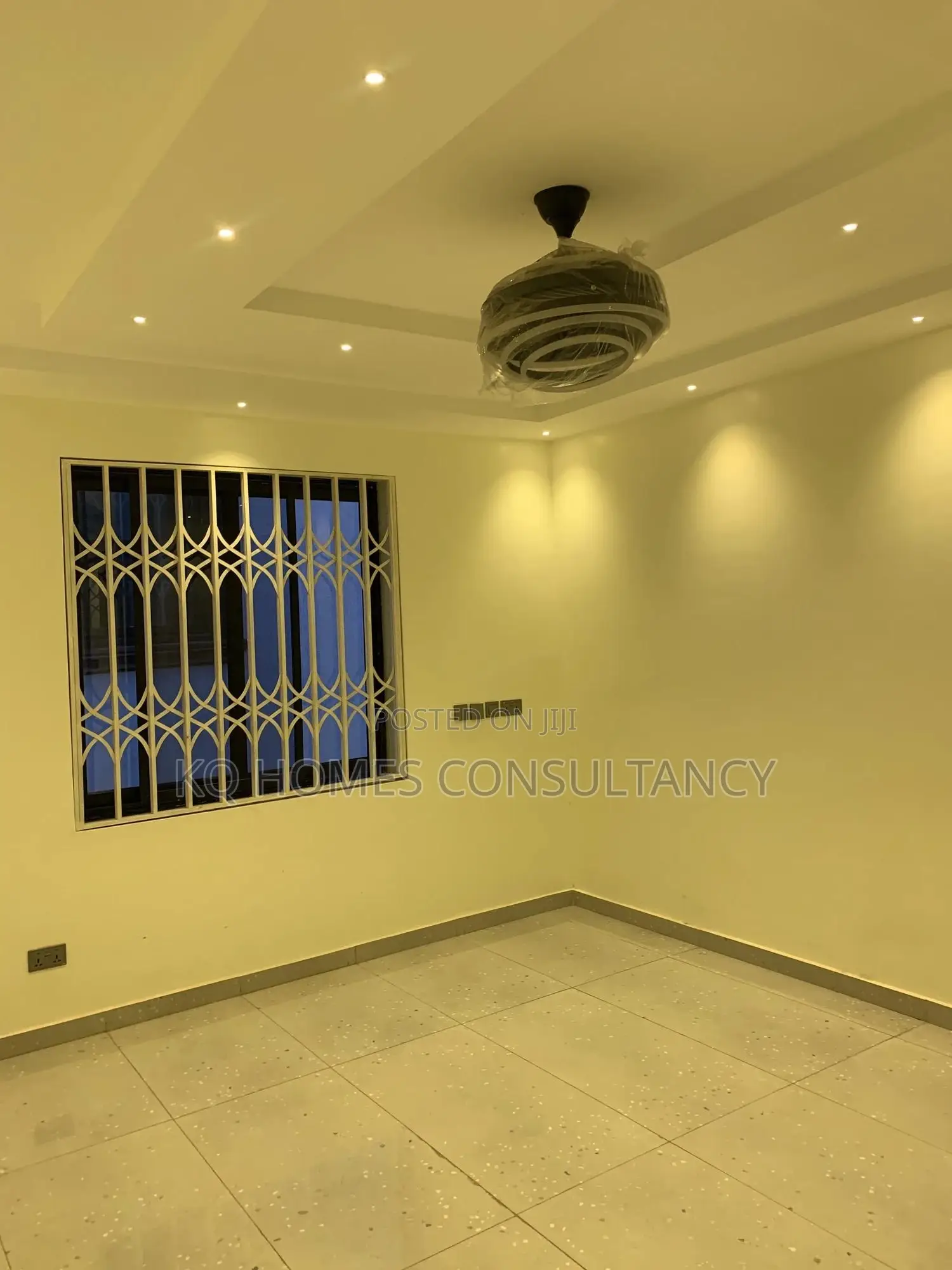 5bdrm House in East Legon for sale