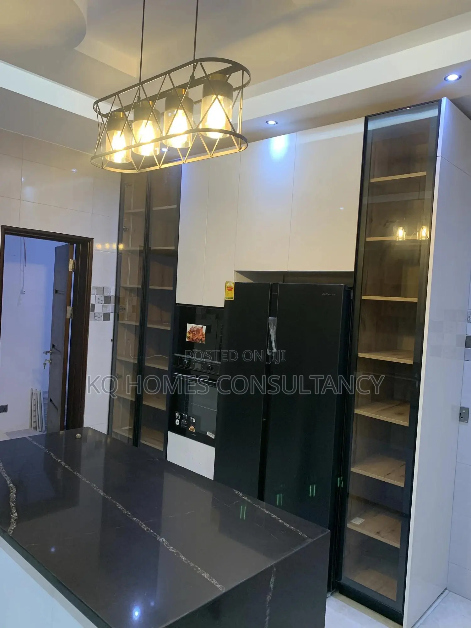 5bdrm House in East Legon for sale