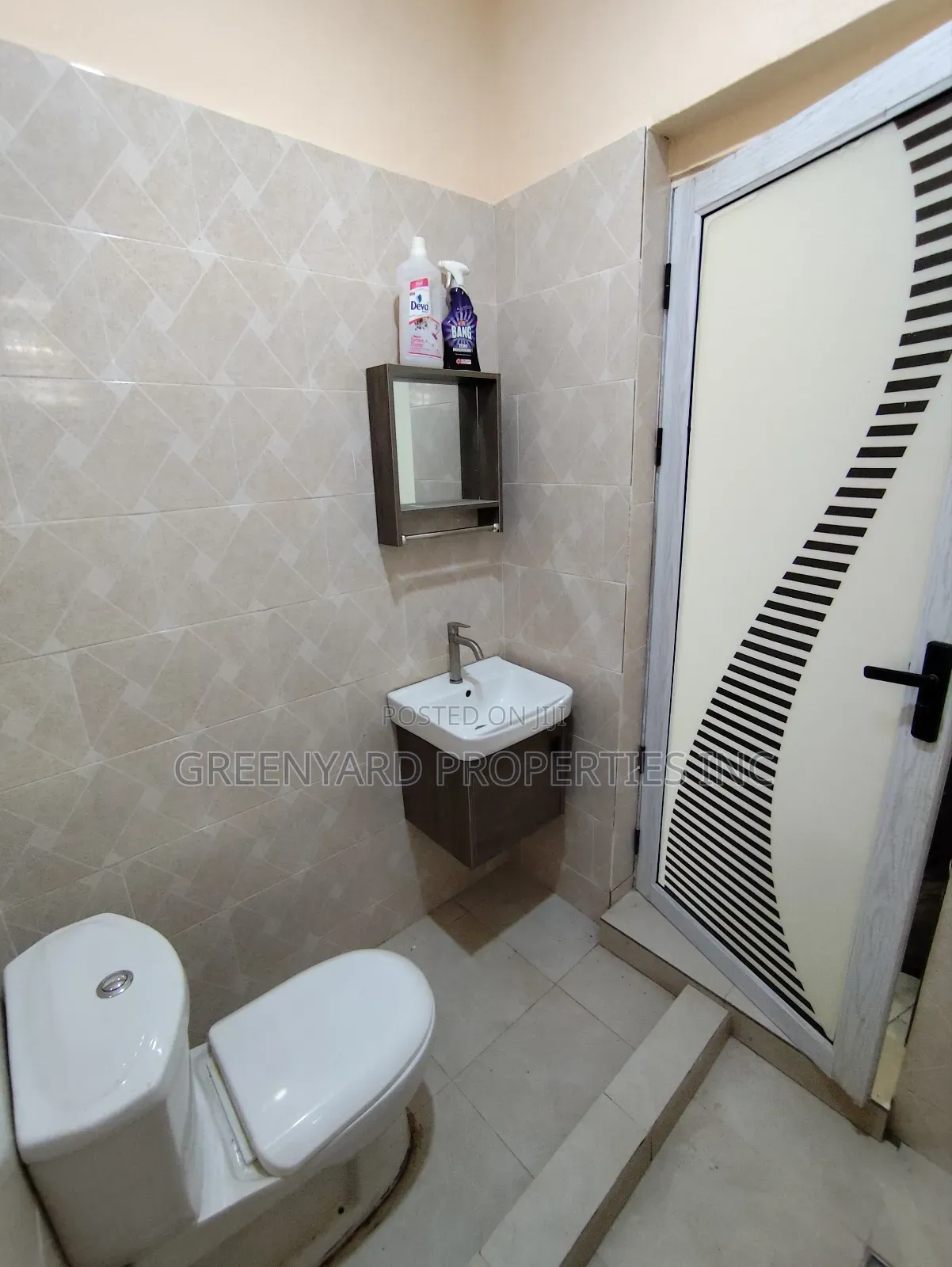 Furnished 1bdrm House in Adjiringanor, Ability for rent