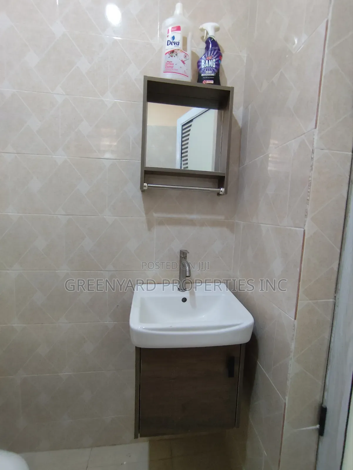 Furnished 1bdrm House in Adjiringanor, Ability for rent