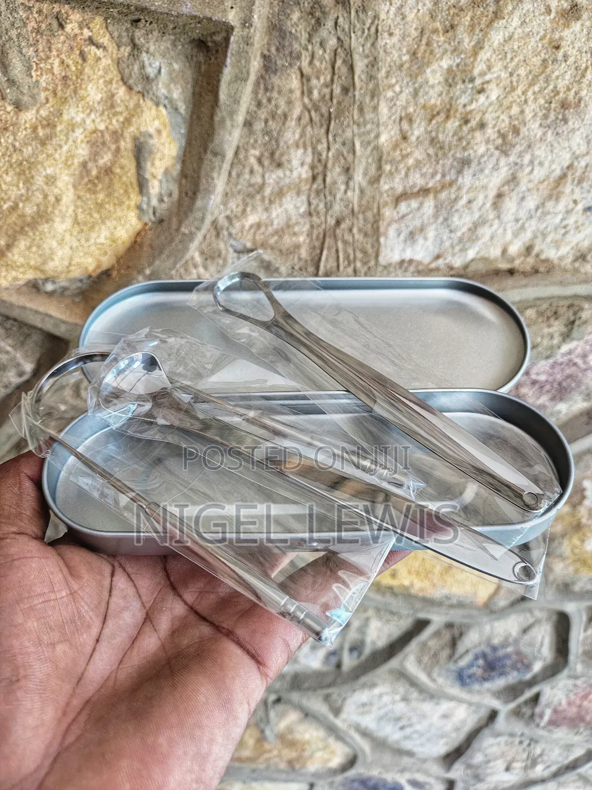 Stainless Steel Tongue Cleaner/Scraper
