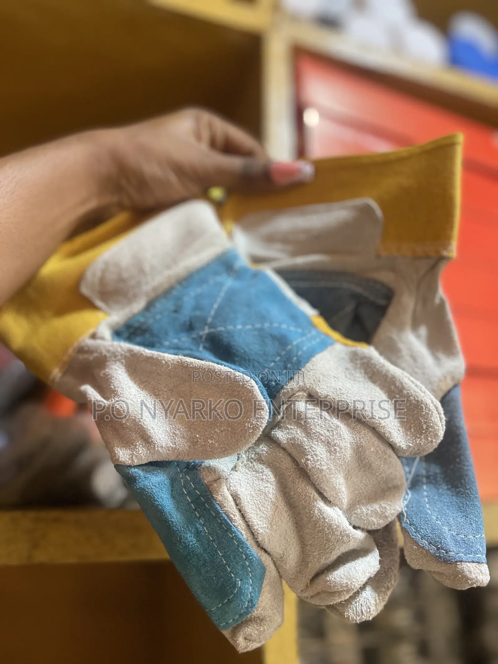 Short Length Hand Gloves