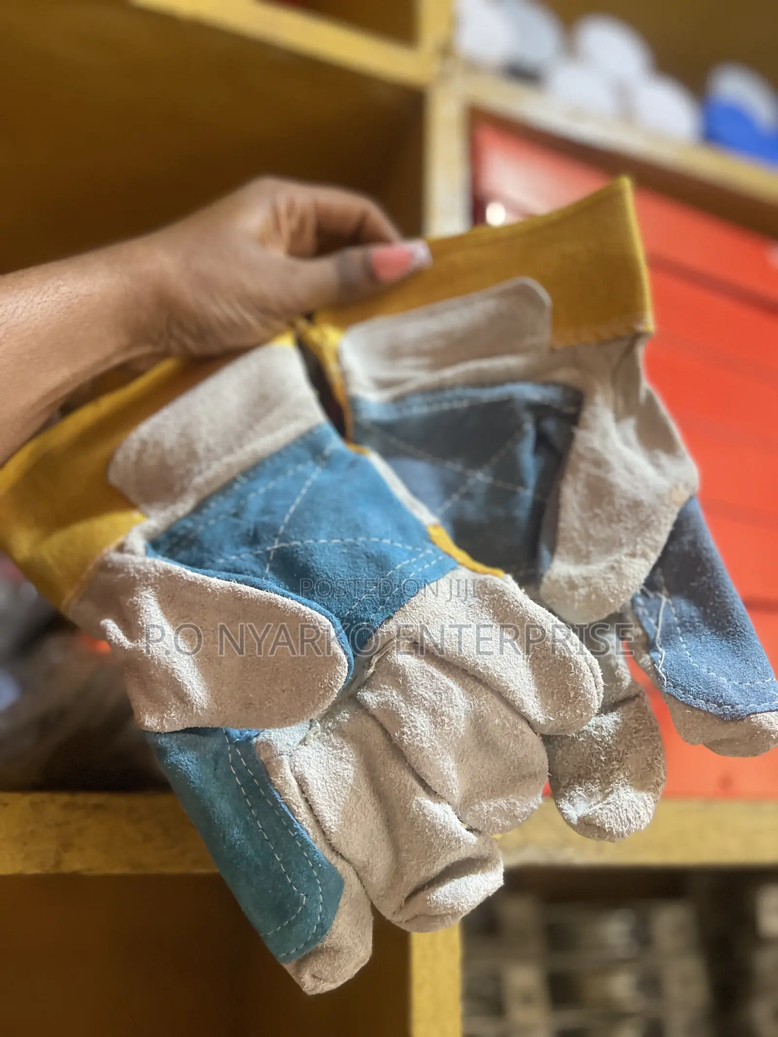Short Length Hand Gloves