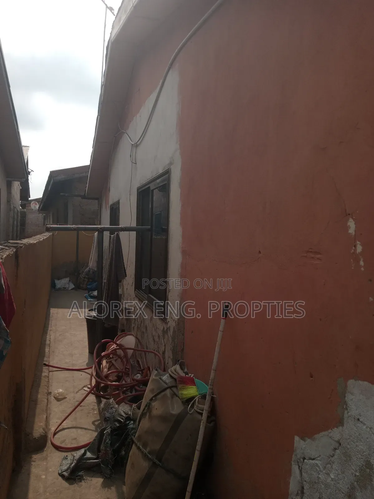 4bdrm House in Sale, Ashaiman Municipal for sale