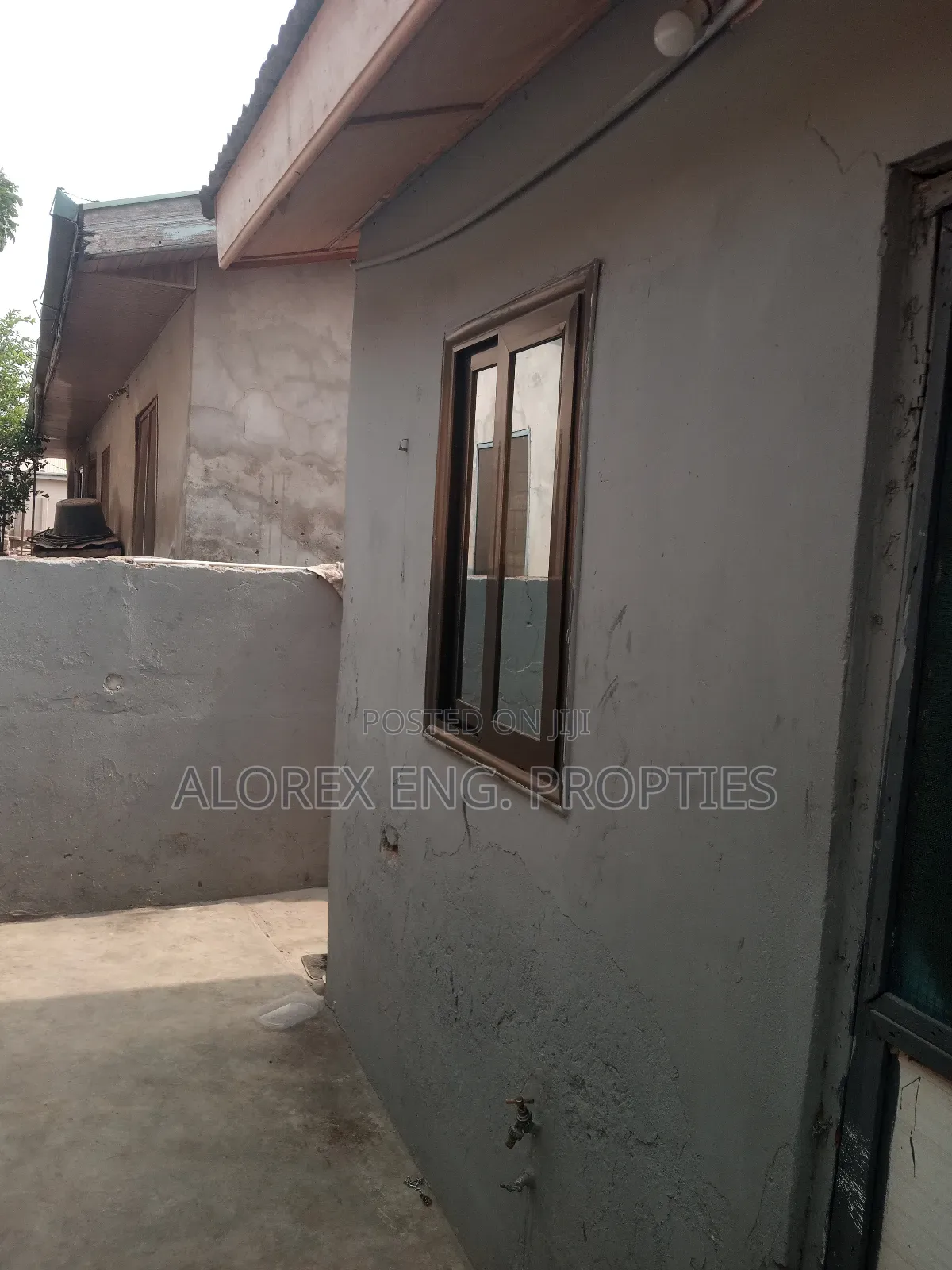 4bdrm House in Sale, Ashaiman Municipal for sale
