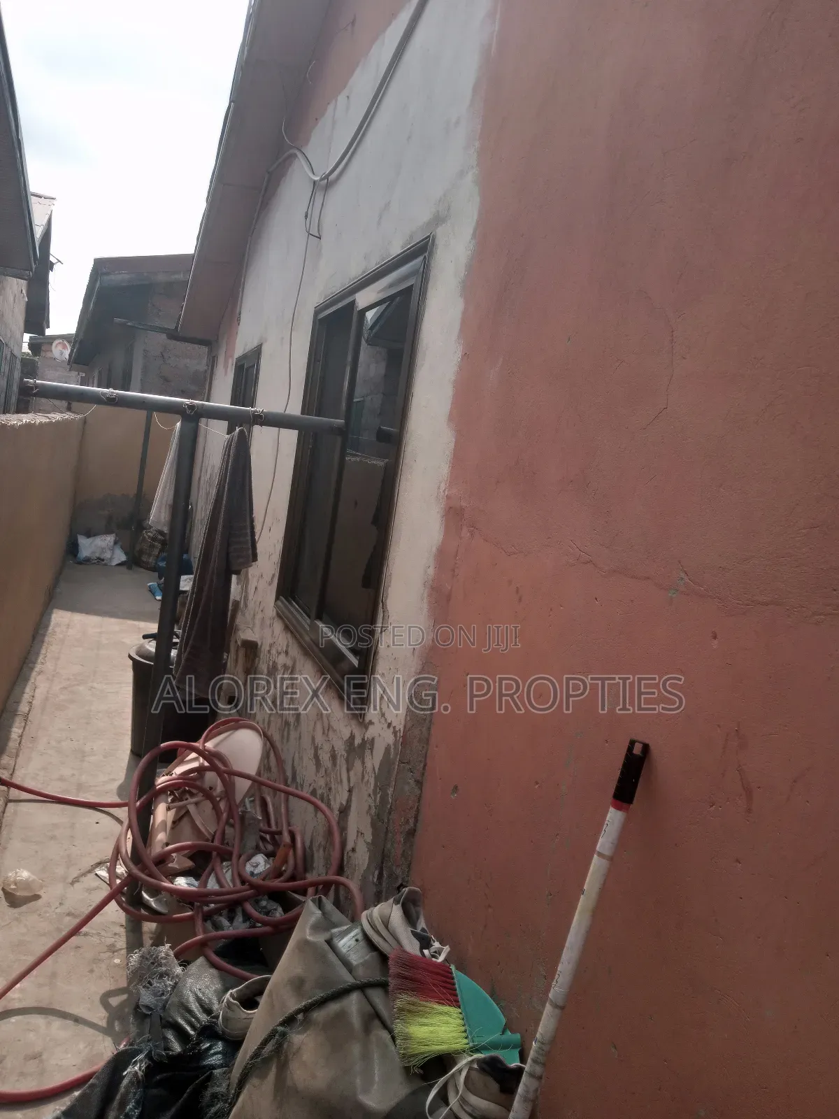 4bdrm House in Sale, Ashaiman Municipal for sale