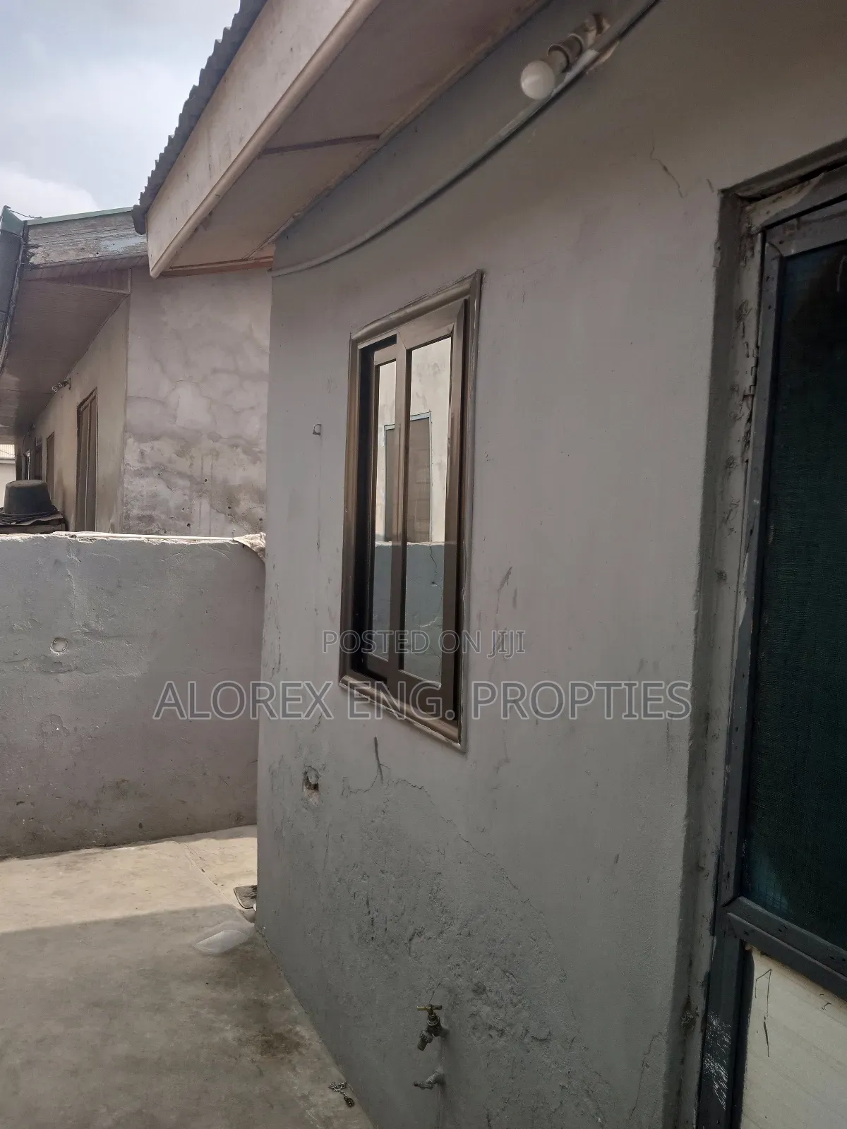 4bdrm House in Sale, Ashaiman Municipal for sale