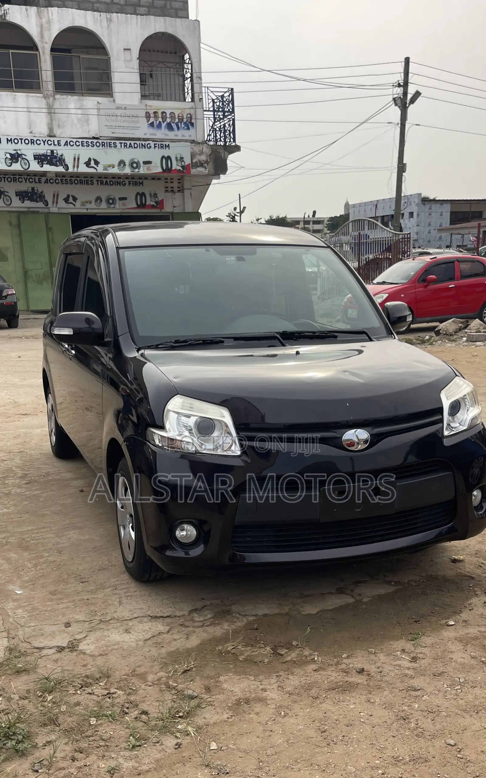Toyota Sienta 1.5 AWD 2013 Matt Black