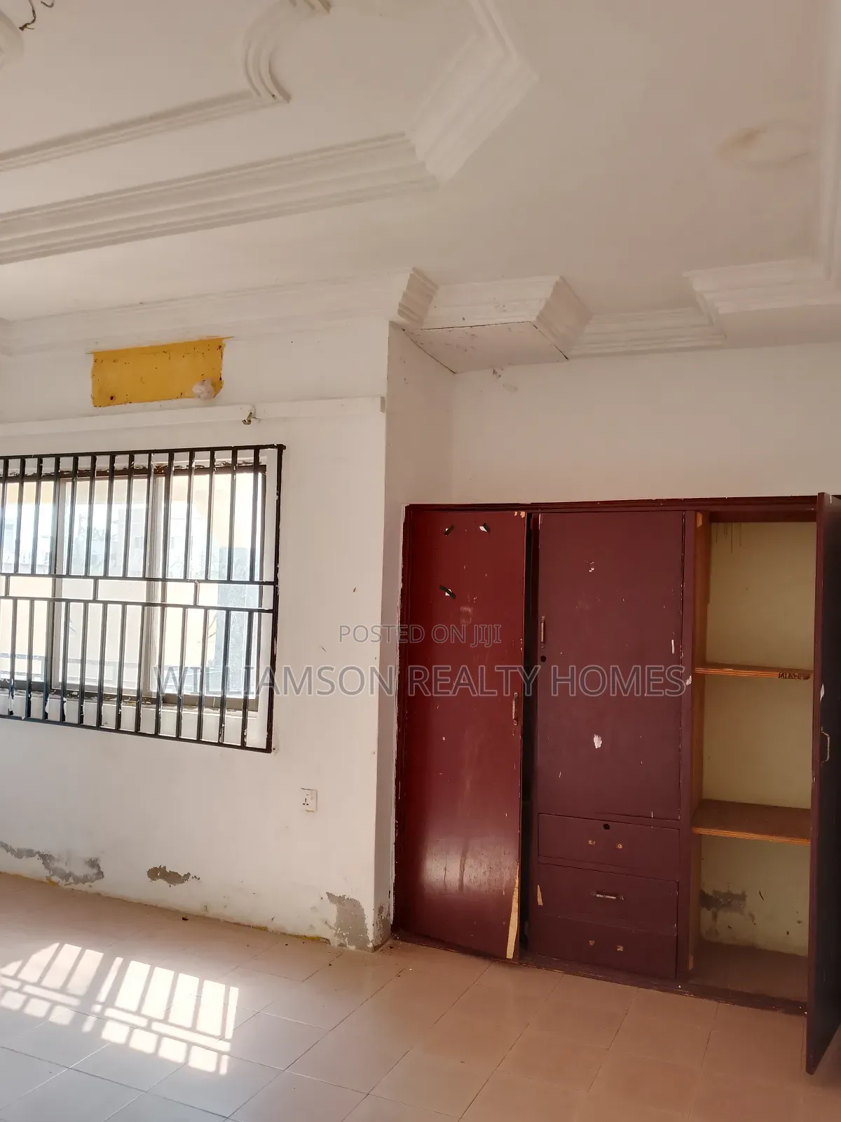 5bdrm House in Baatsonaa Total Area, Spintex for rent