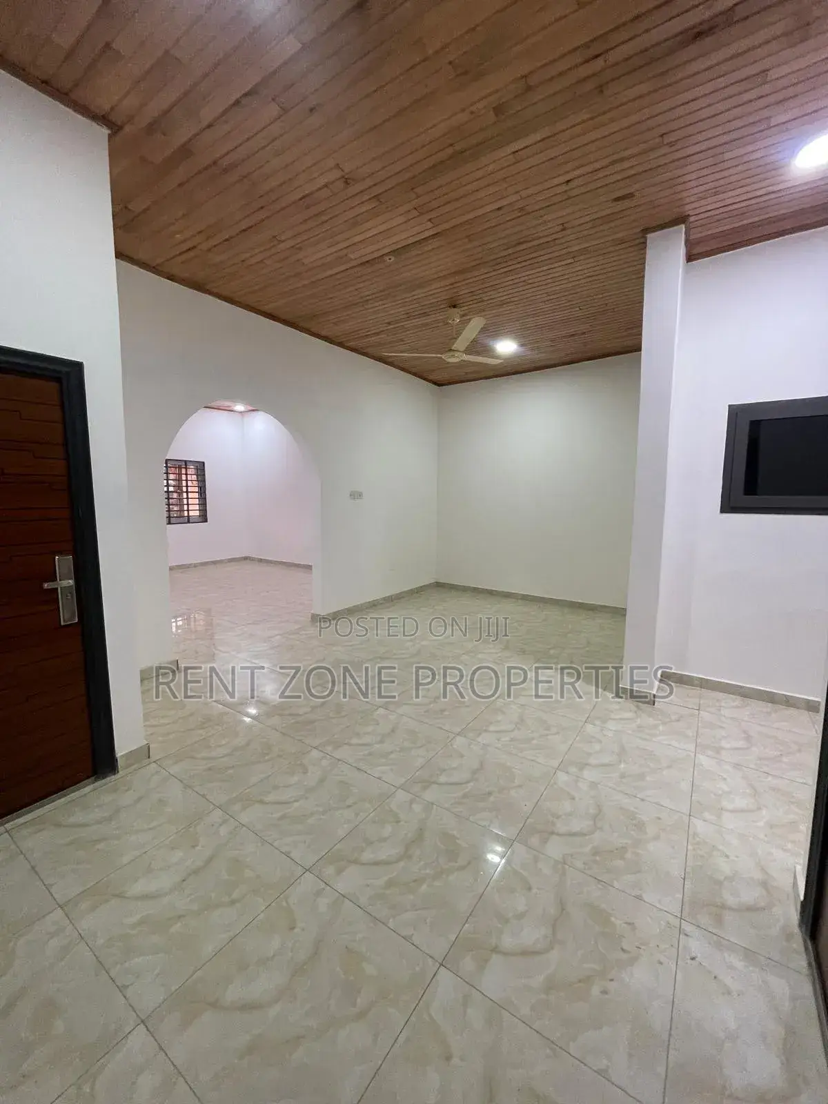 Mini Flat in Rent Zone Properties, Adenta for rent