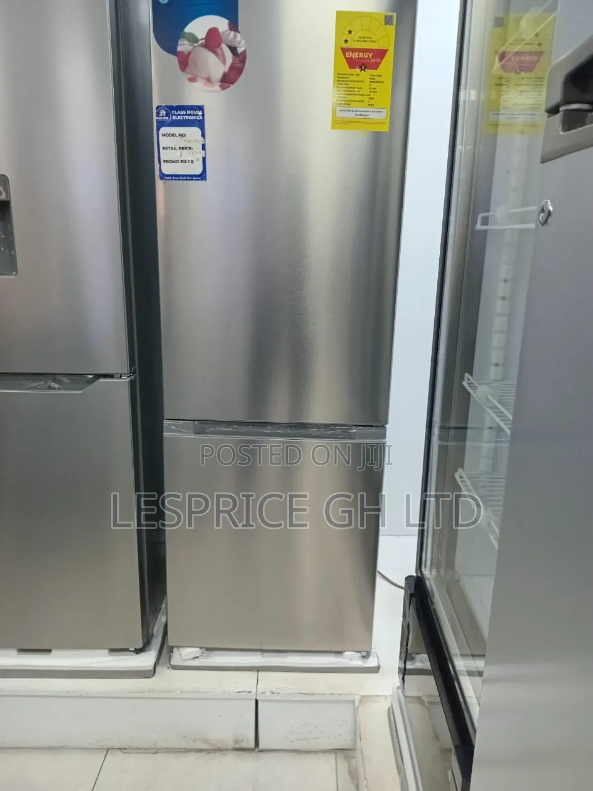 Midea 262L Refrigerator: Spacious Design!