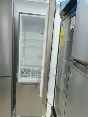 Sleek Stylish: Midea 262L Bottom Freezer Available Now!