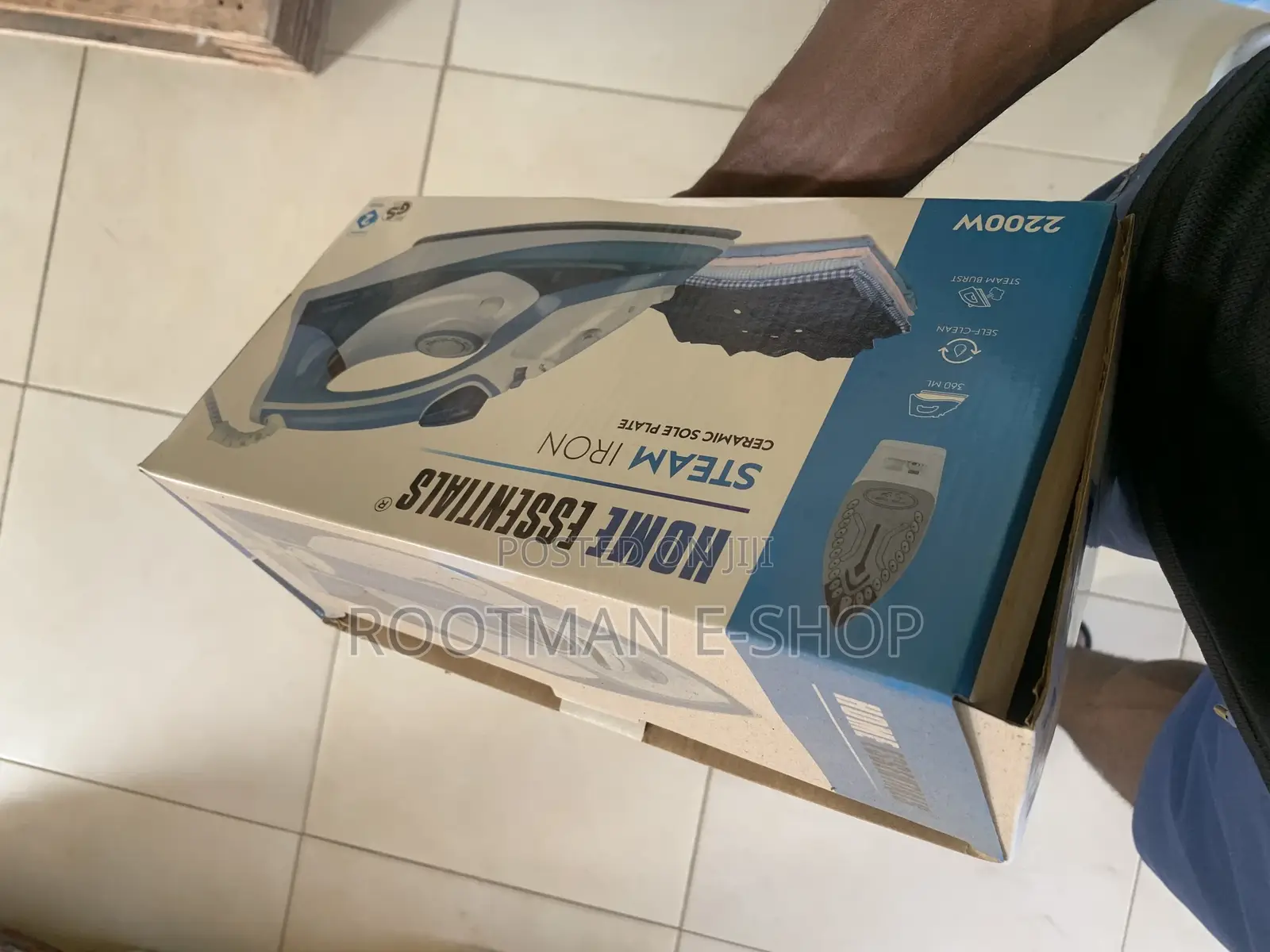 Steam Iron With Ceramic Sole Plate