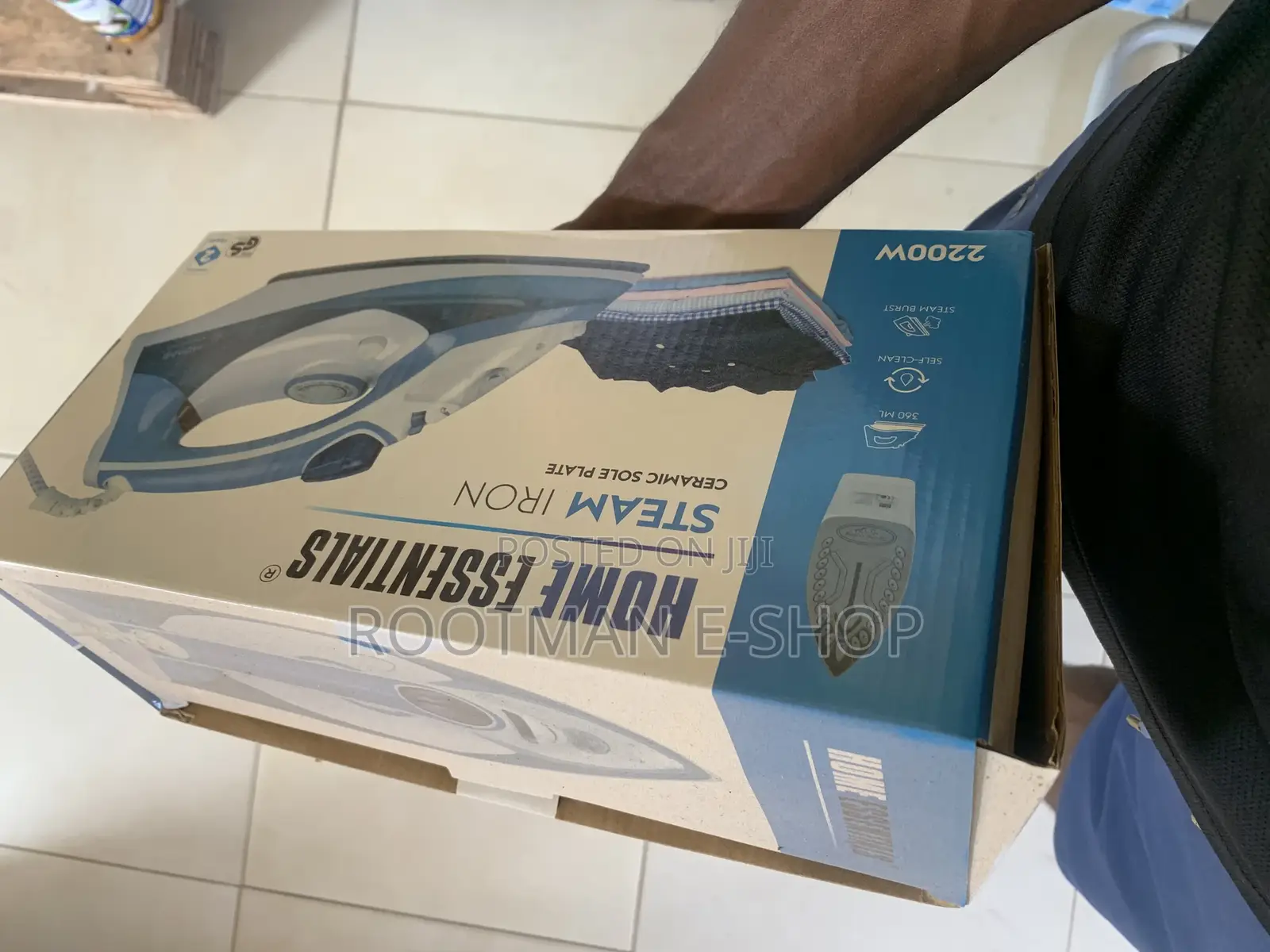 Steam Iron With Ceramic Sole Plate