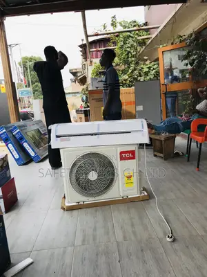 Massive New TCL 1.5 Hp Split White R410 Gas Ac