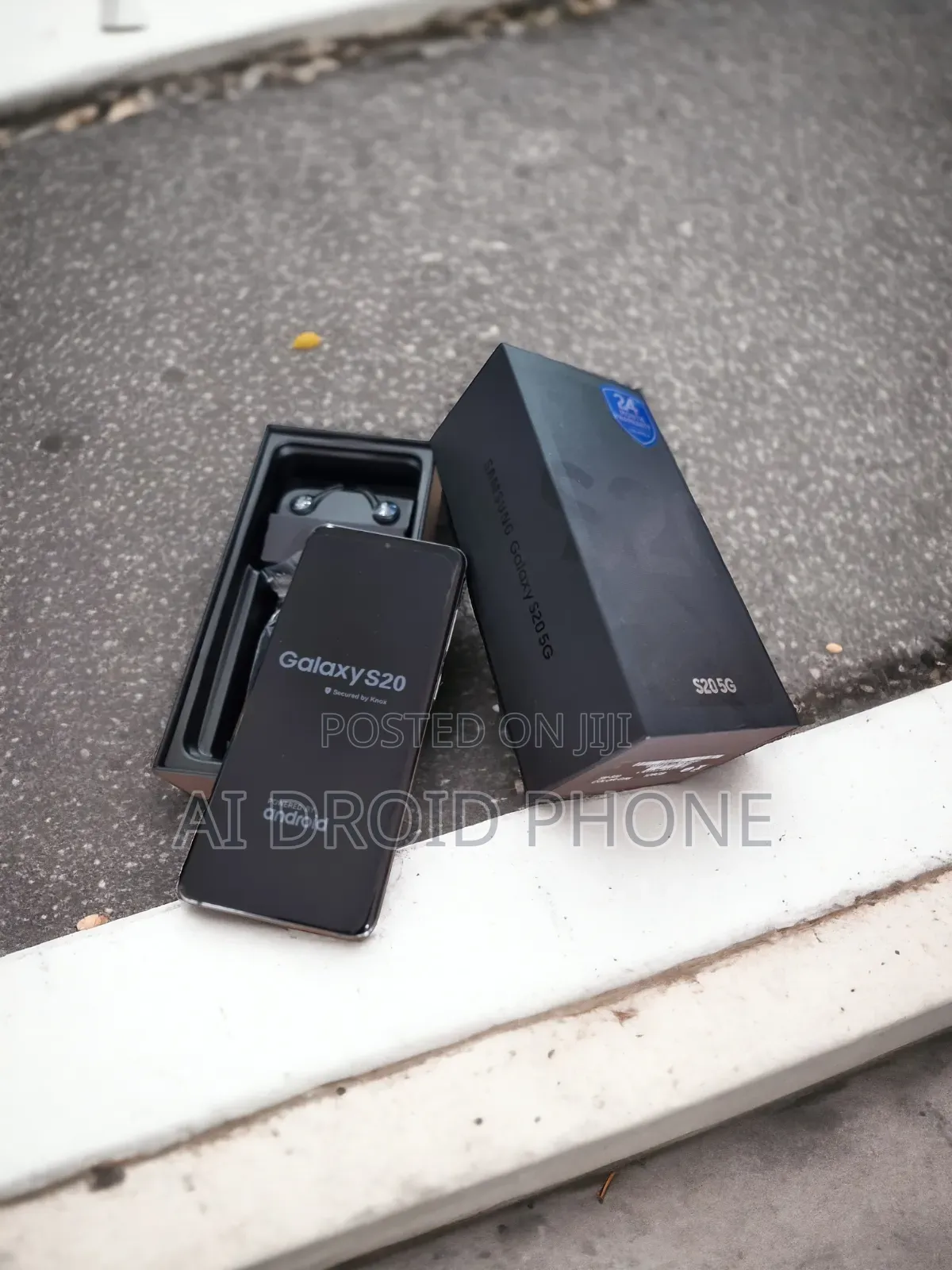New Samsung Galaxy S20 128 GB Black
