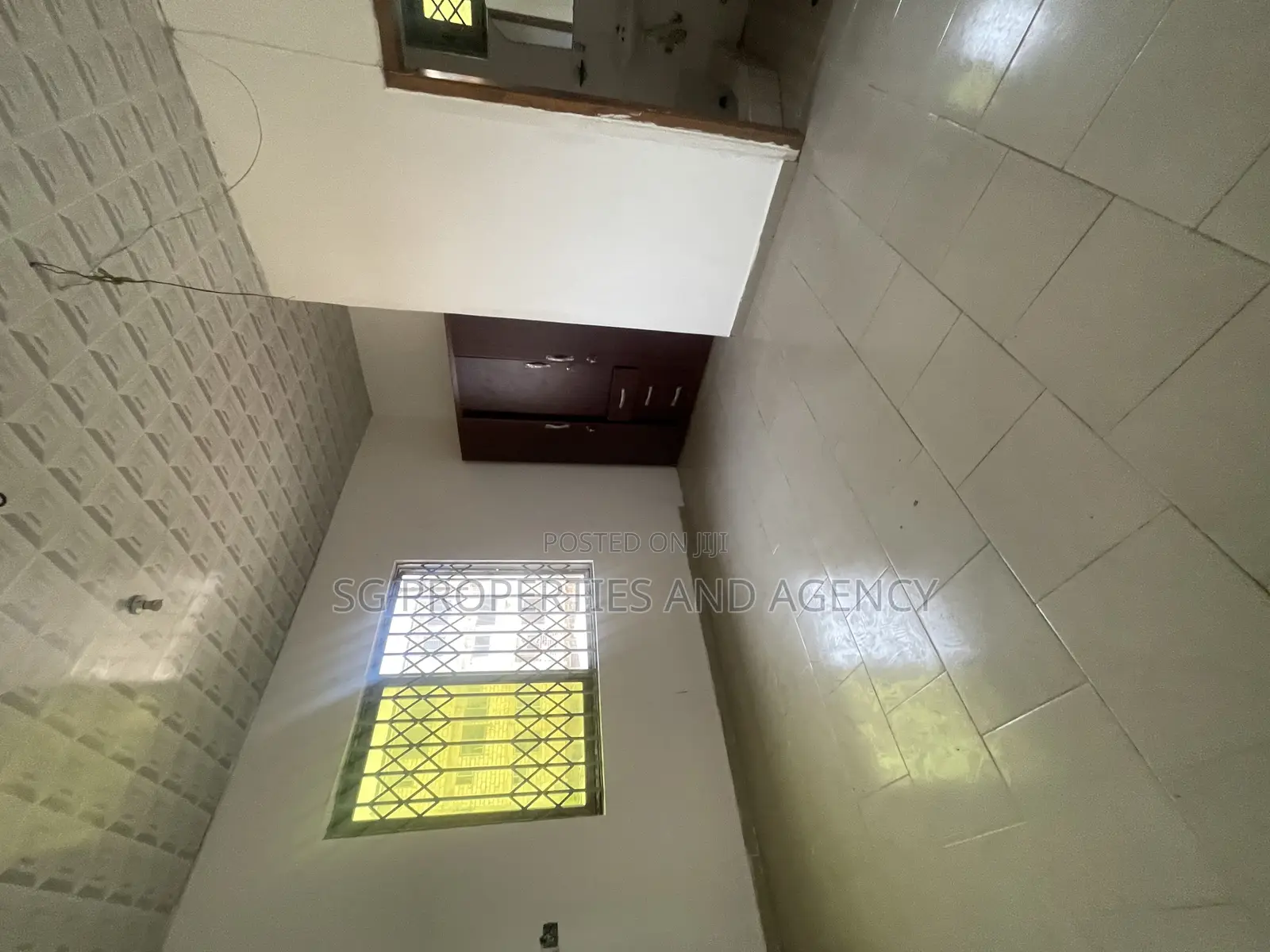 3bdrm Apartment in Lashibi, Spintex for rent
