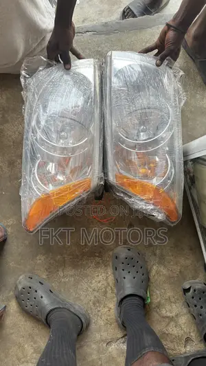 Dodge Caliber Headlight Pair 2007,2008,2009,2010,2011,2012