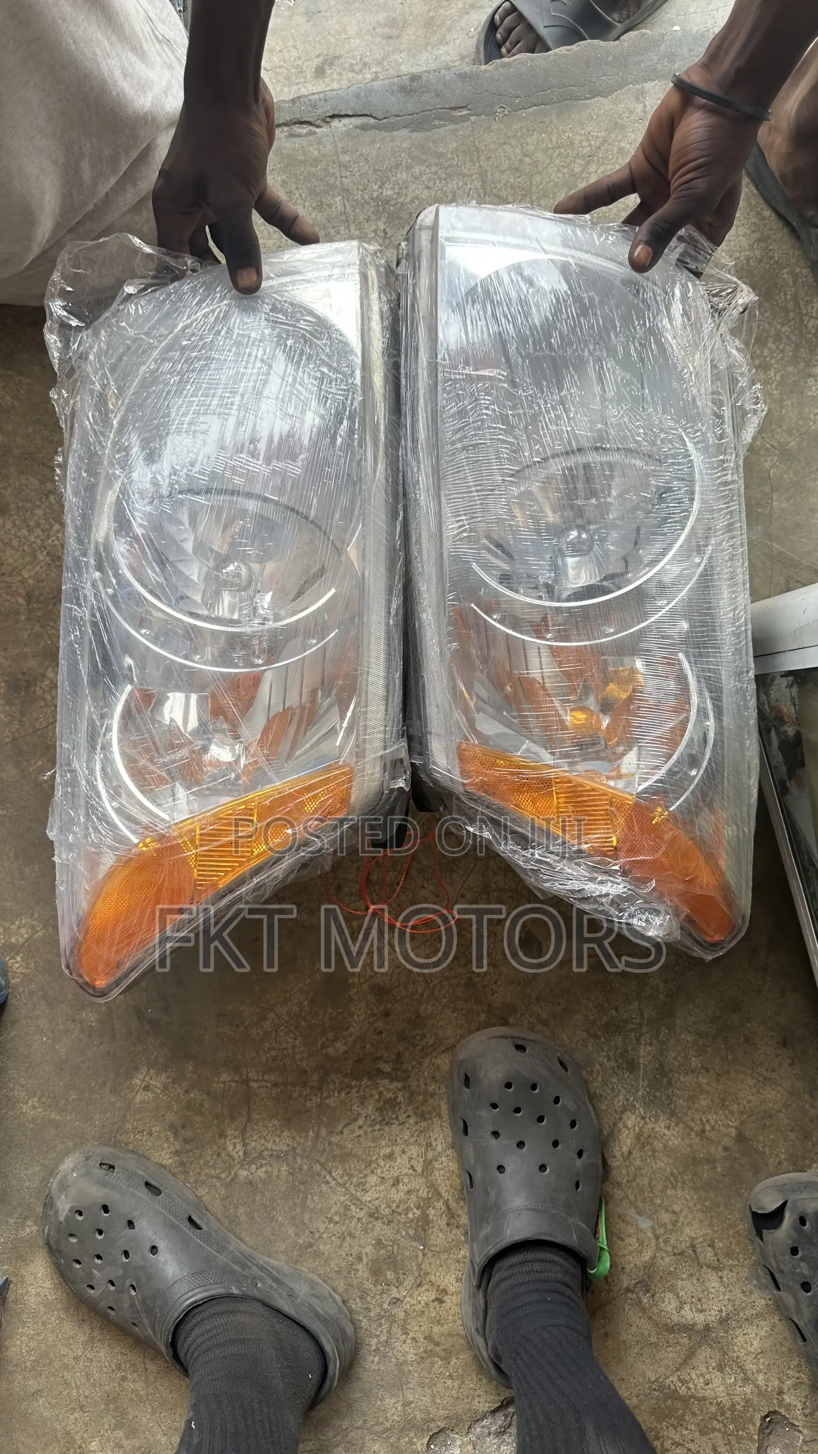 Dodge Caliber Headlight Pair 2007,2008,2009,2010,2011,2012