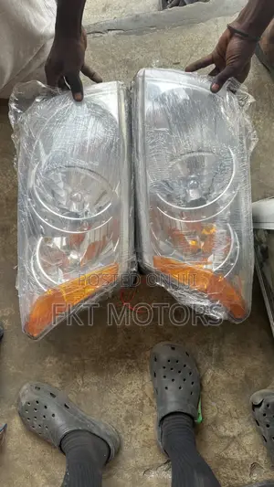 Dodge Caliber Headlight Pair 2007,2008,2009,2010,2011,2012