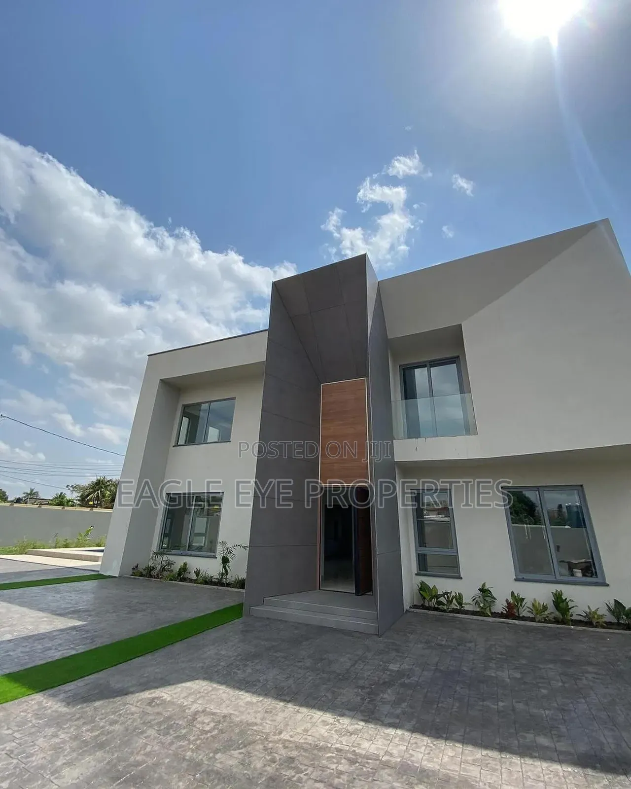 4bdrm House in East Legon for sale