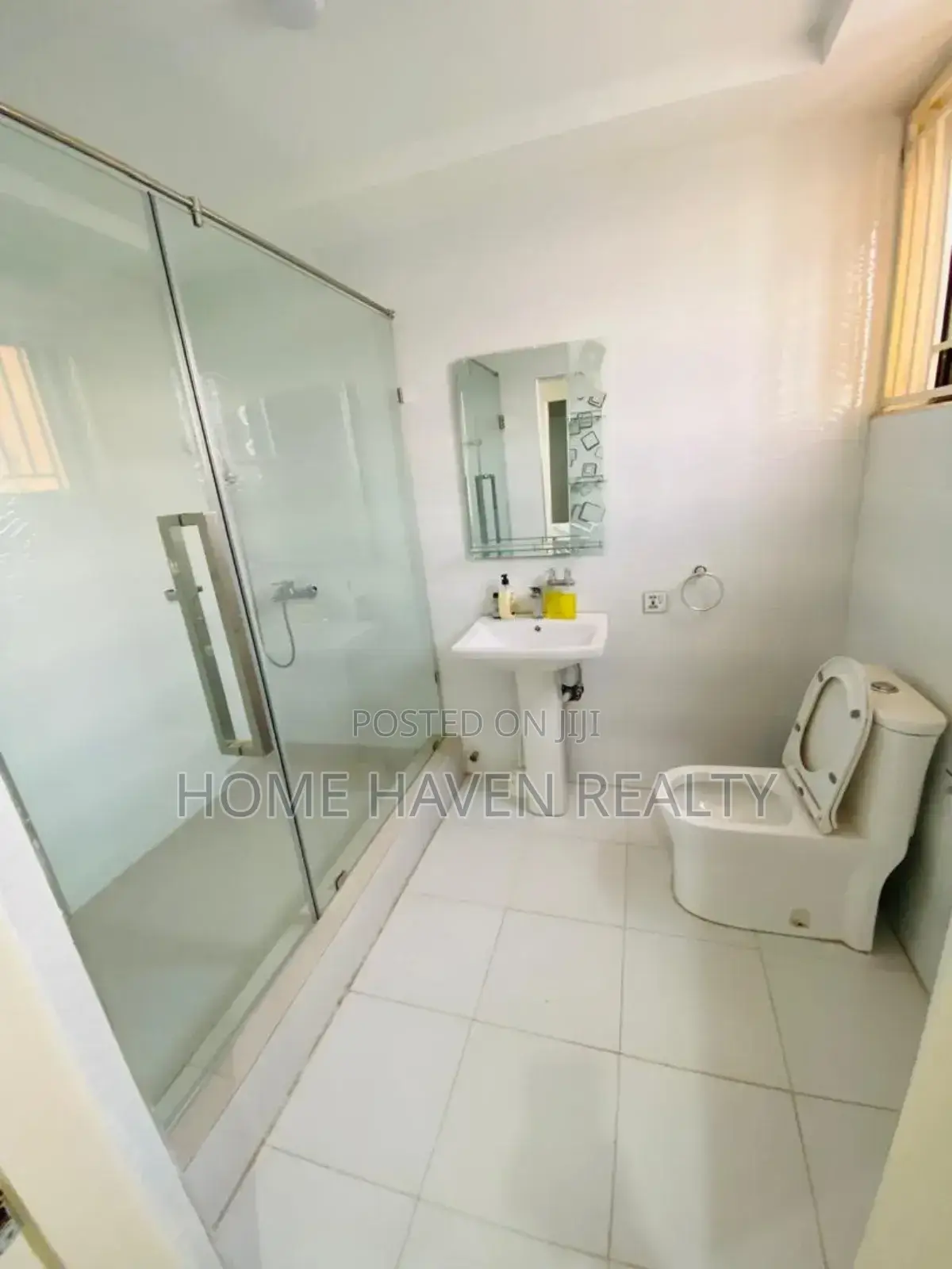 Furnished 5bdrm Apartment in Kisseman, Achimota for rent