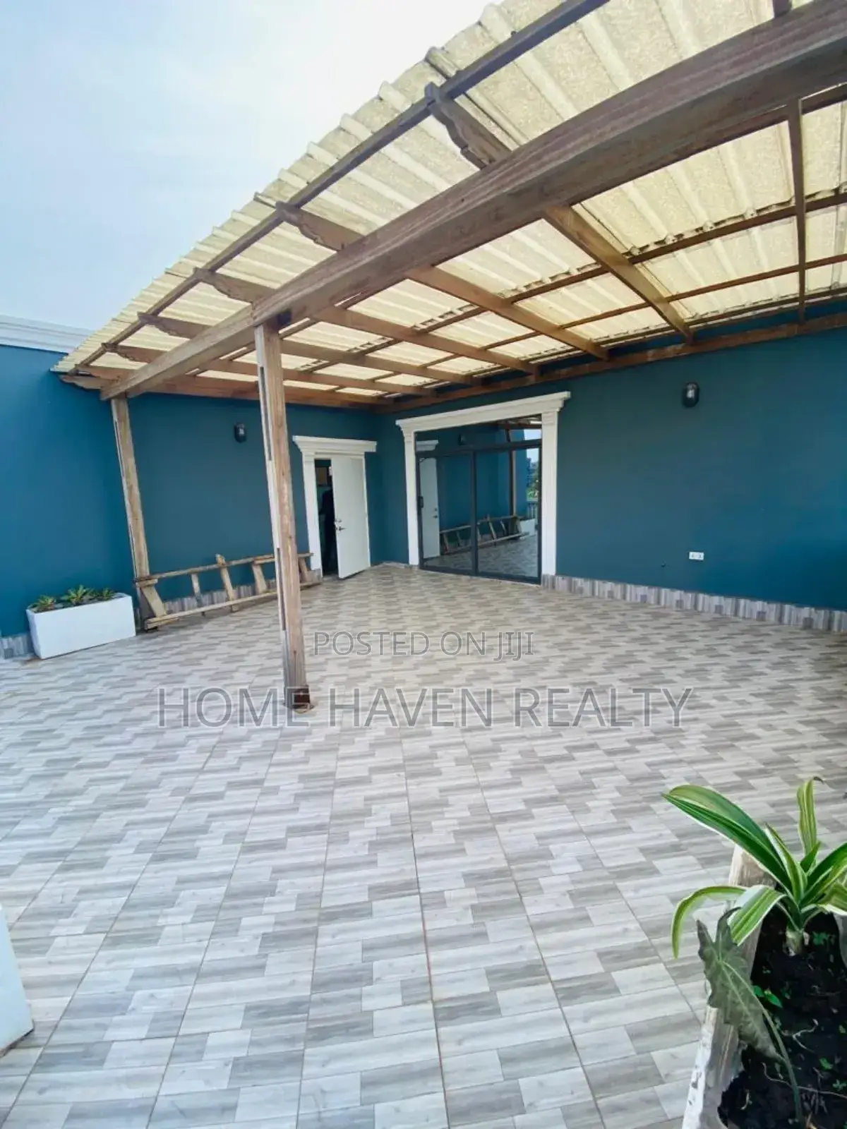 Furnished 5bdrm Apartment in Kisseman, Achimota for rent