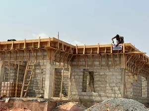 Clean and Affordable Concrete Parapet Design