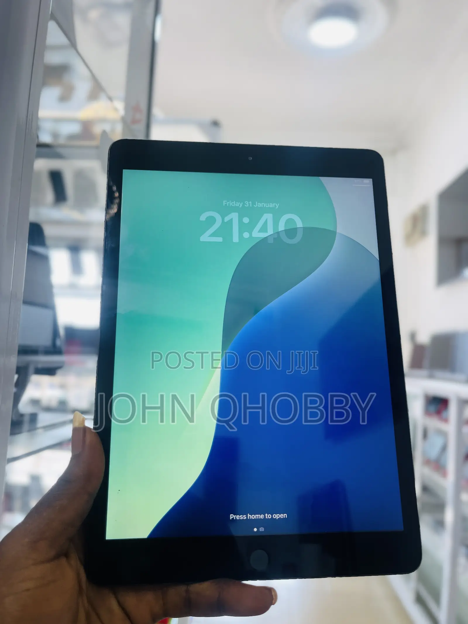Apple iPad 10.2 (2020) 32 GB Gray