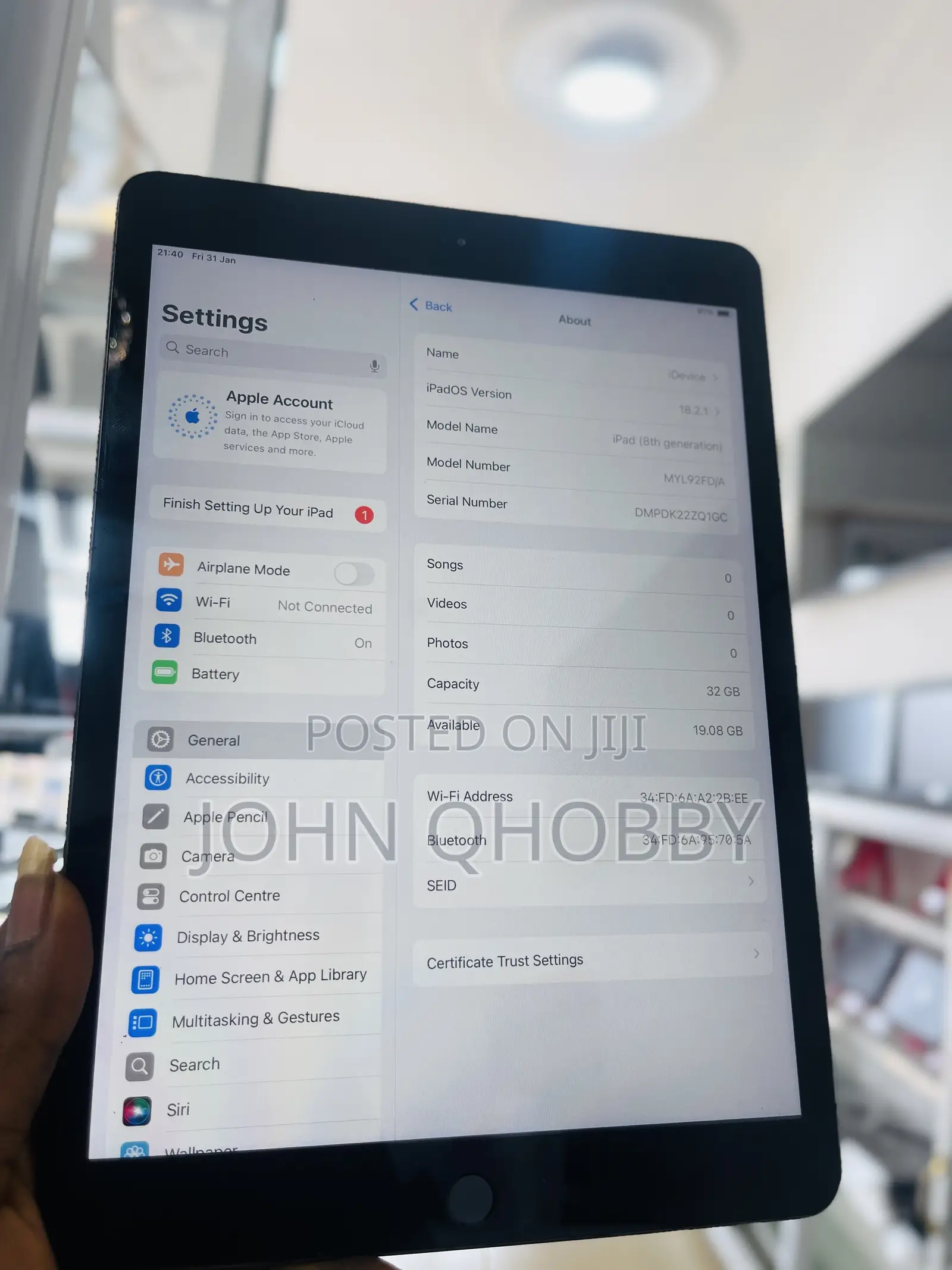 Apple iPad 10.2 (2020) 32 GB Gray