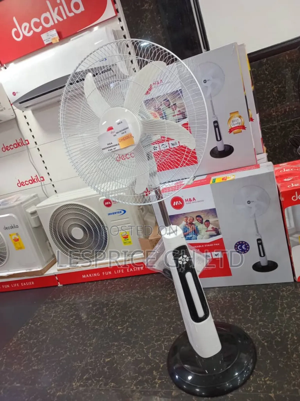 H a 18 Inch Stand Fan- USB Charging Feature!