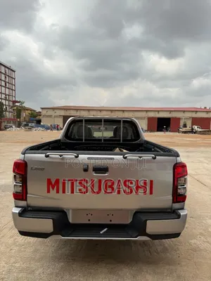 New Mitsubishi L200 2023 White