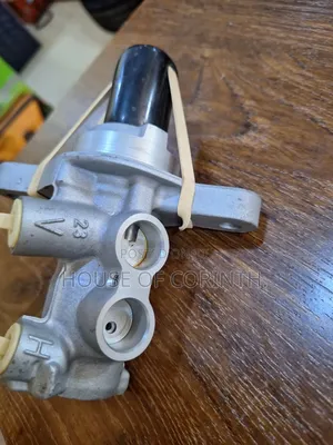 BMW Brake Master Cylinder - Bosch