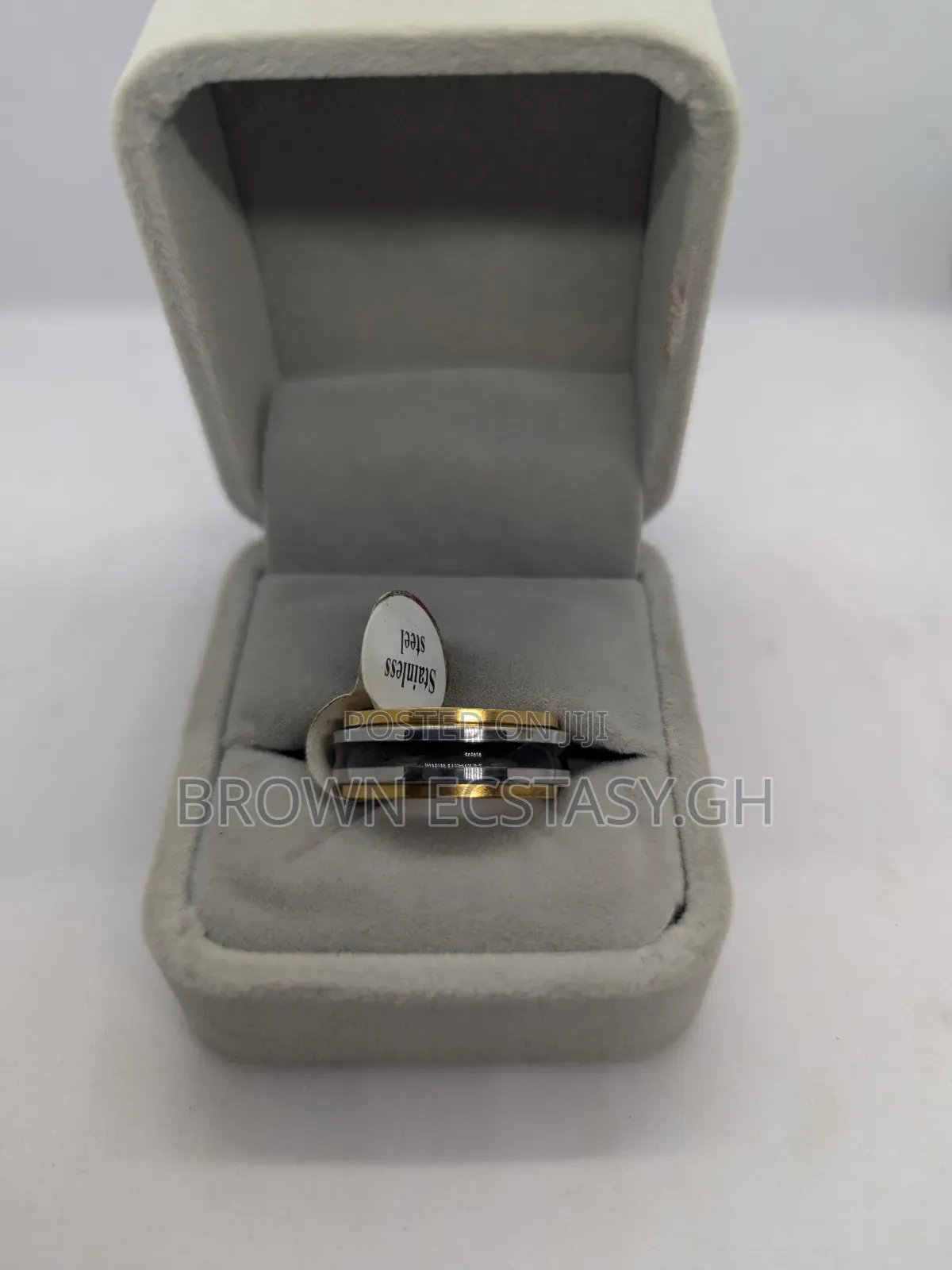 Three Toned Round Ring