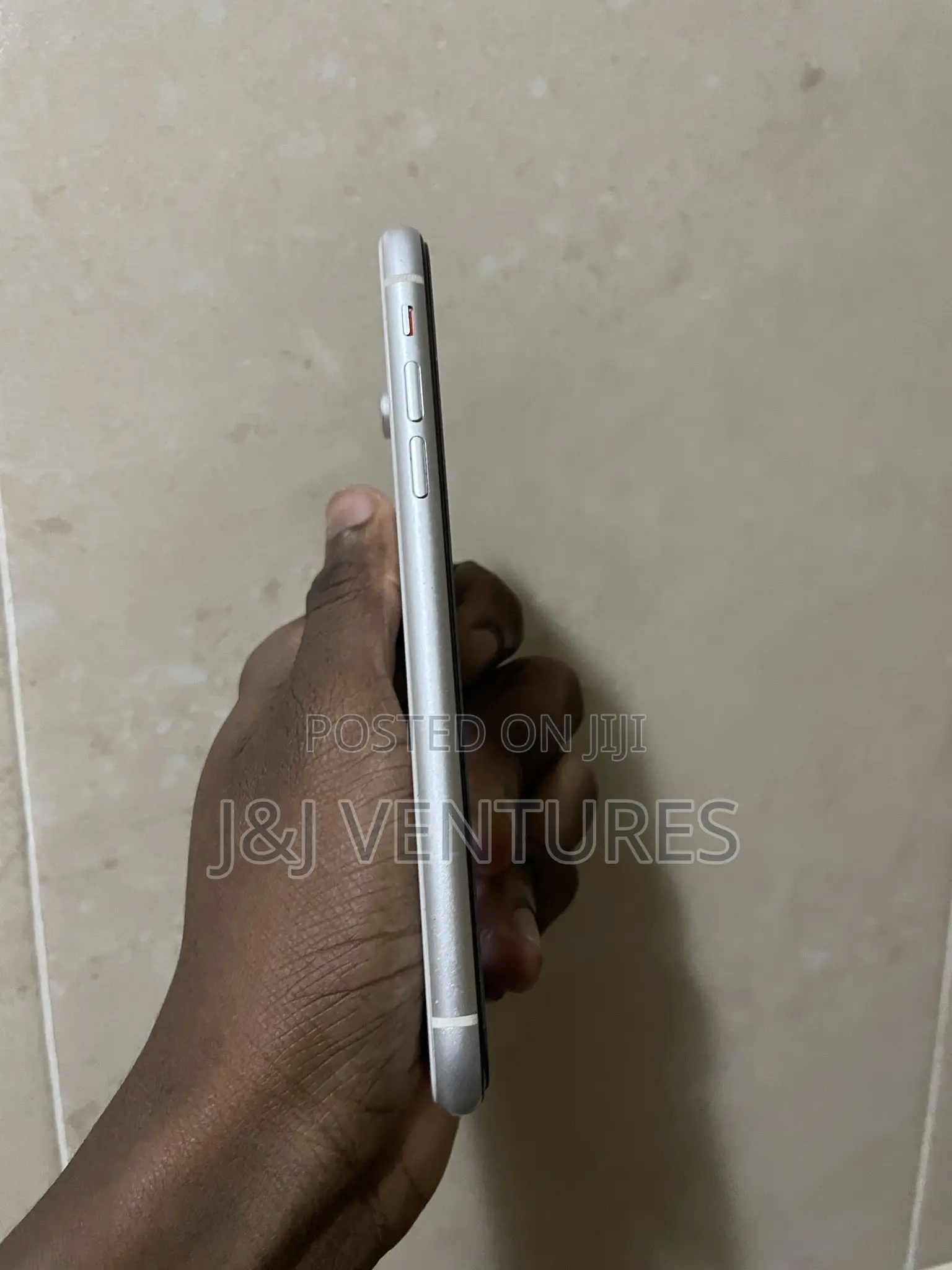 Apple iPhone XR 64 GB White