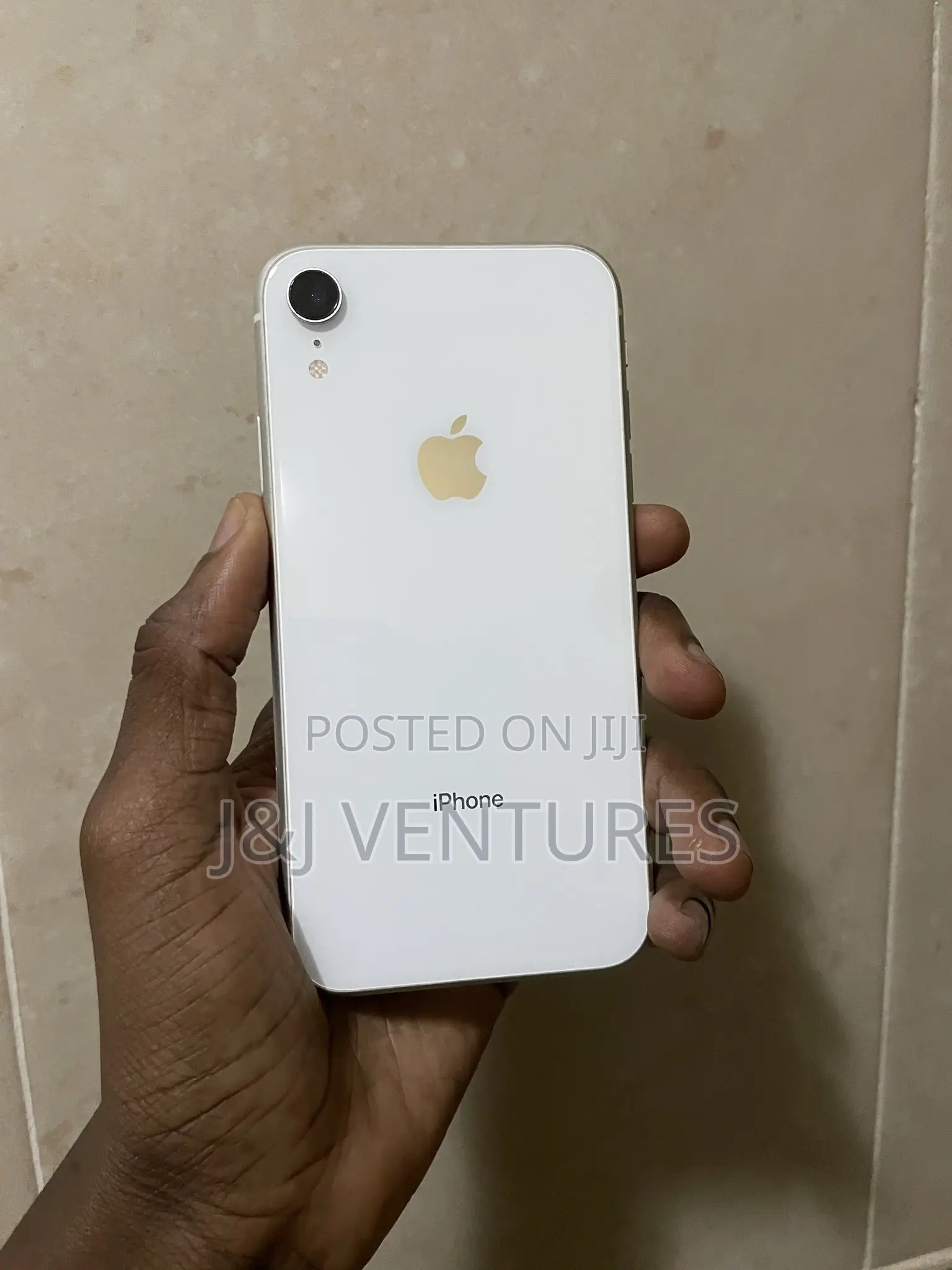 Apple iPhone XR 64 GB White