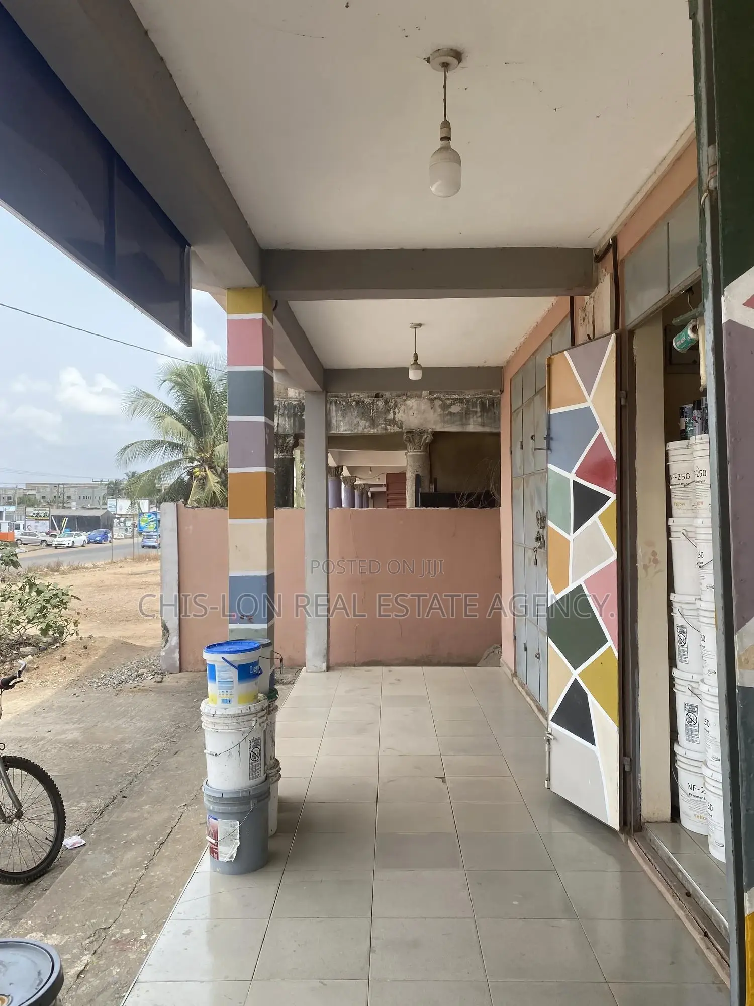 Road Side Shop for Rent