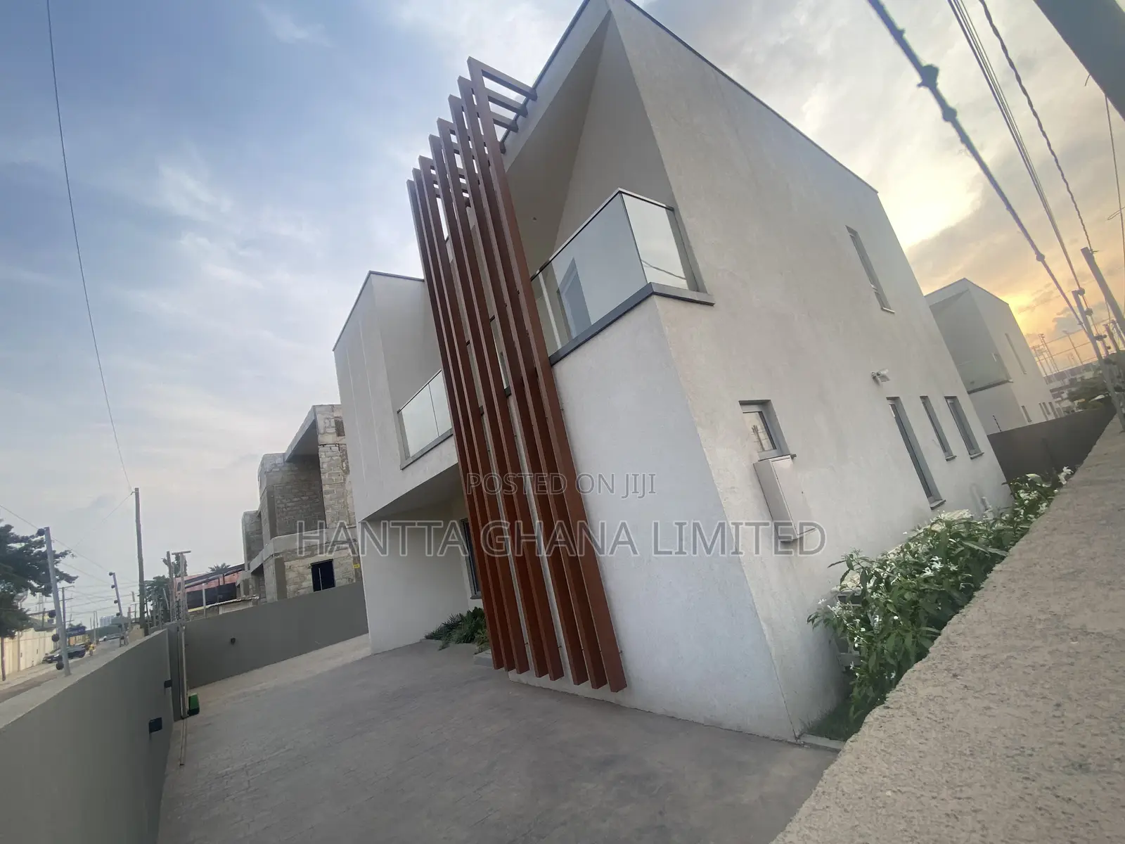 4bdrm House in East Legon, Ghana Link Area for sale