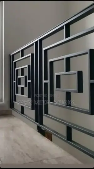 Modern Staircase Balustrade | Box Design Metal Railing