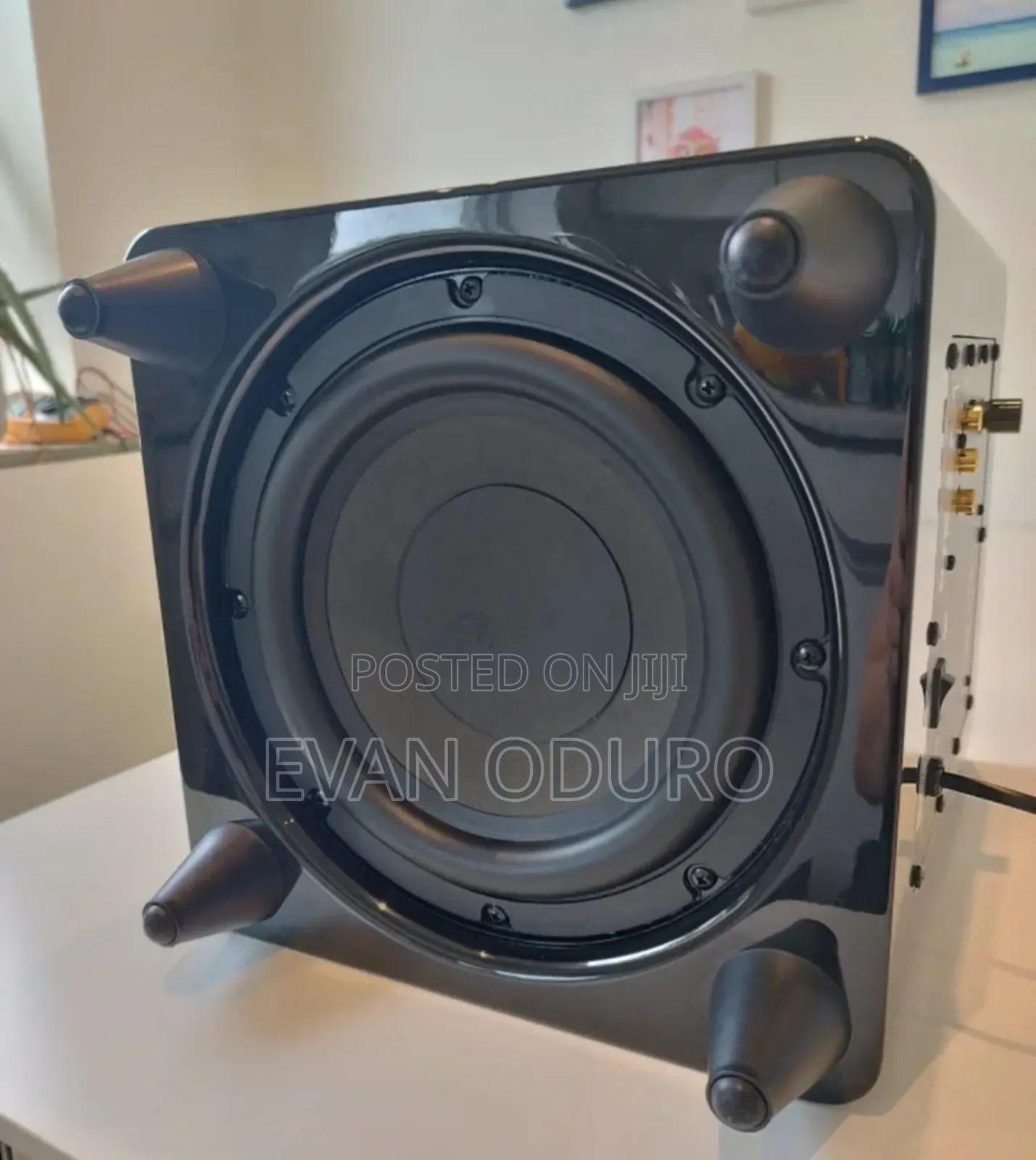 Powerful Harman Kardon 10 Active Subwoofer Compact Size