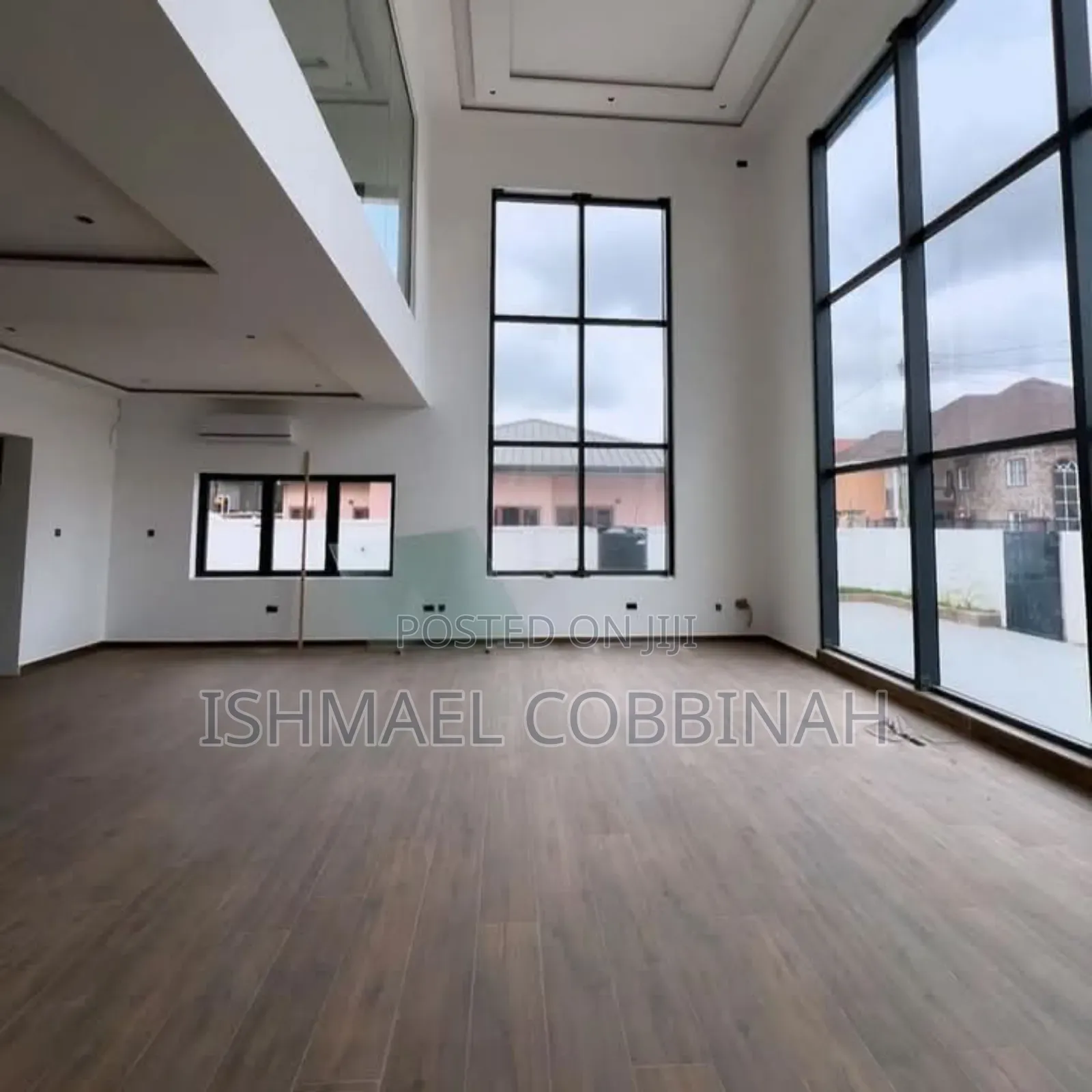 5bdrm Mansion in Ishmit Housing Hub, East Legon for sale
