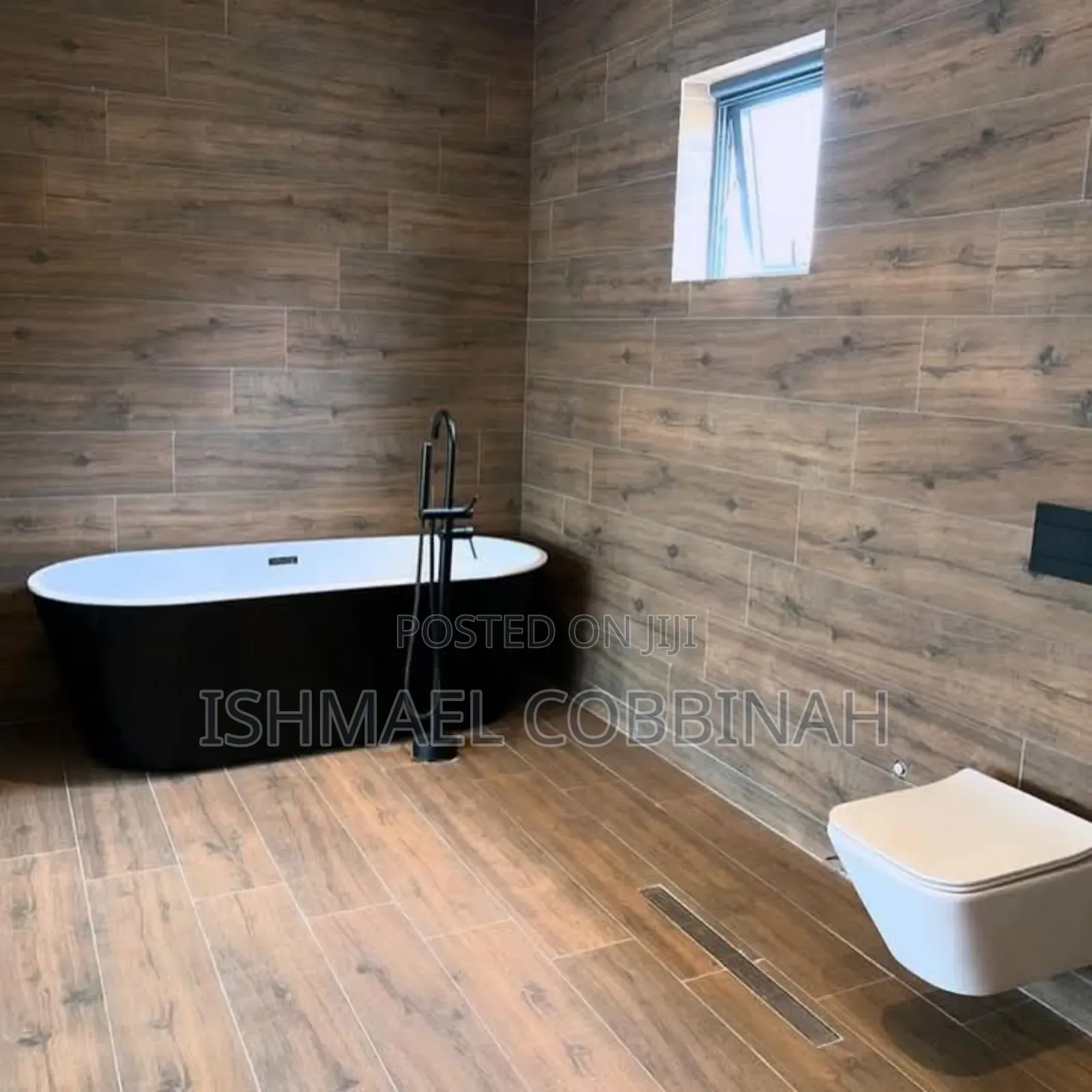 5bdrm Mansion in Ishmit Housing Hub, East Legon for sale