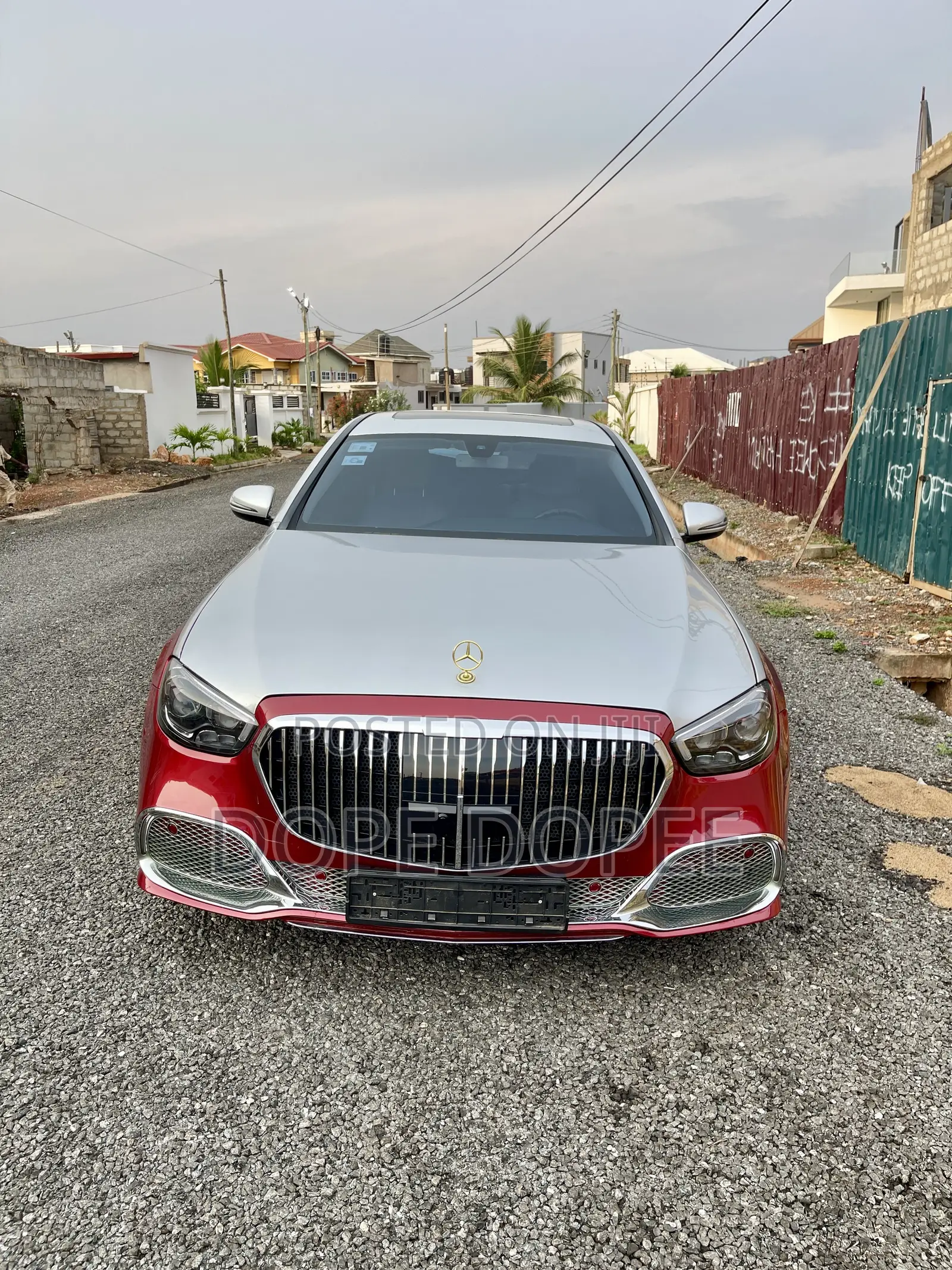 Mercedes-Benz E300 2019 Red
